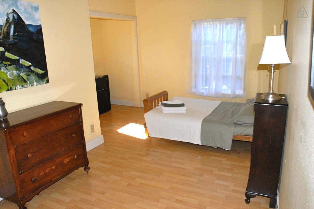 259 20160429 050659 3244 111614 Cheap City Rent