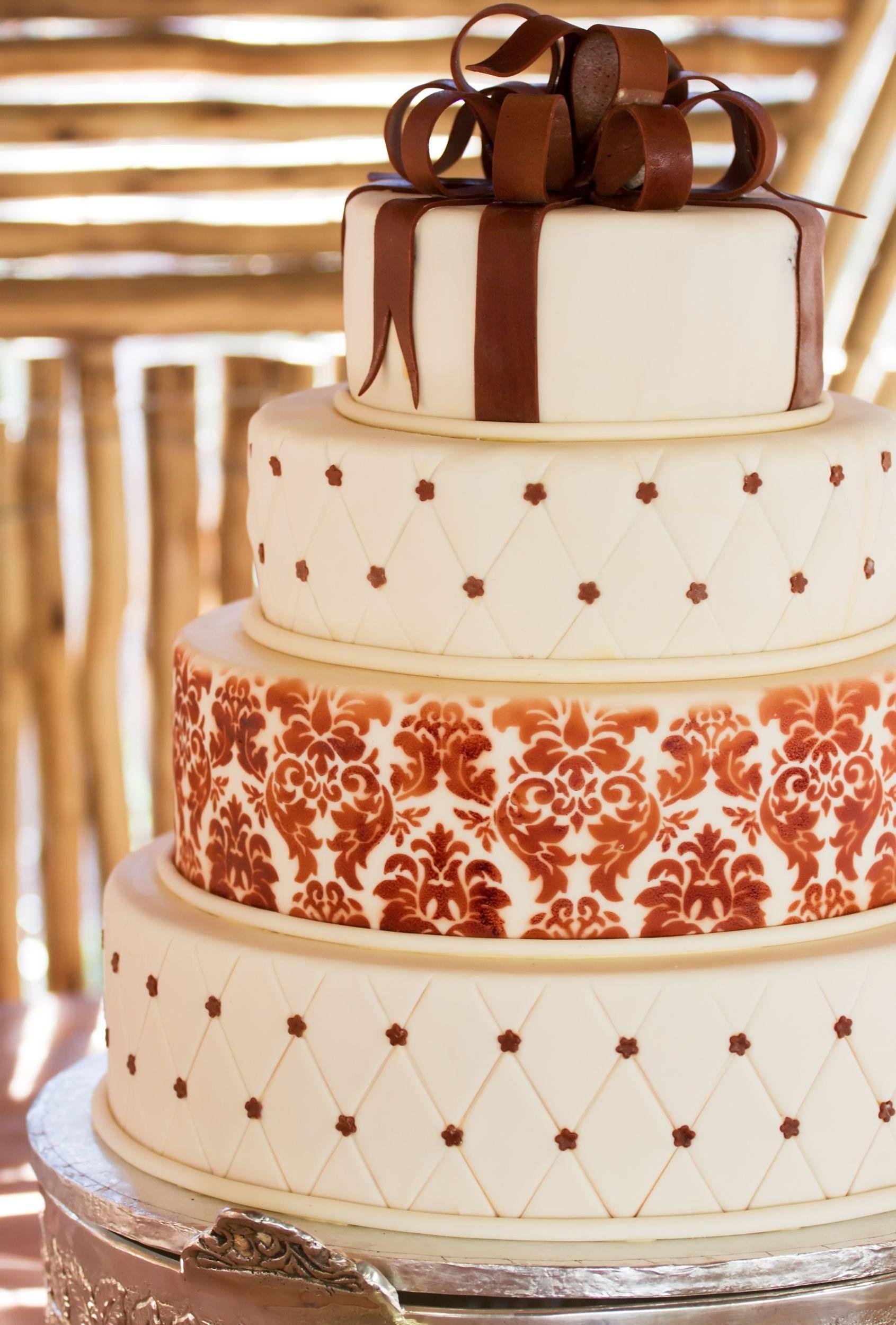 WEDDING CAKES