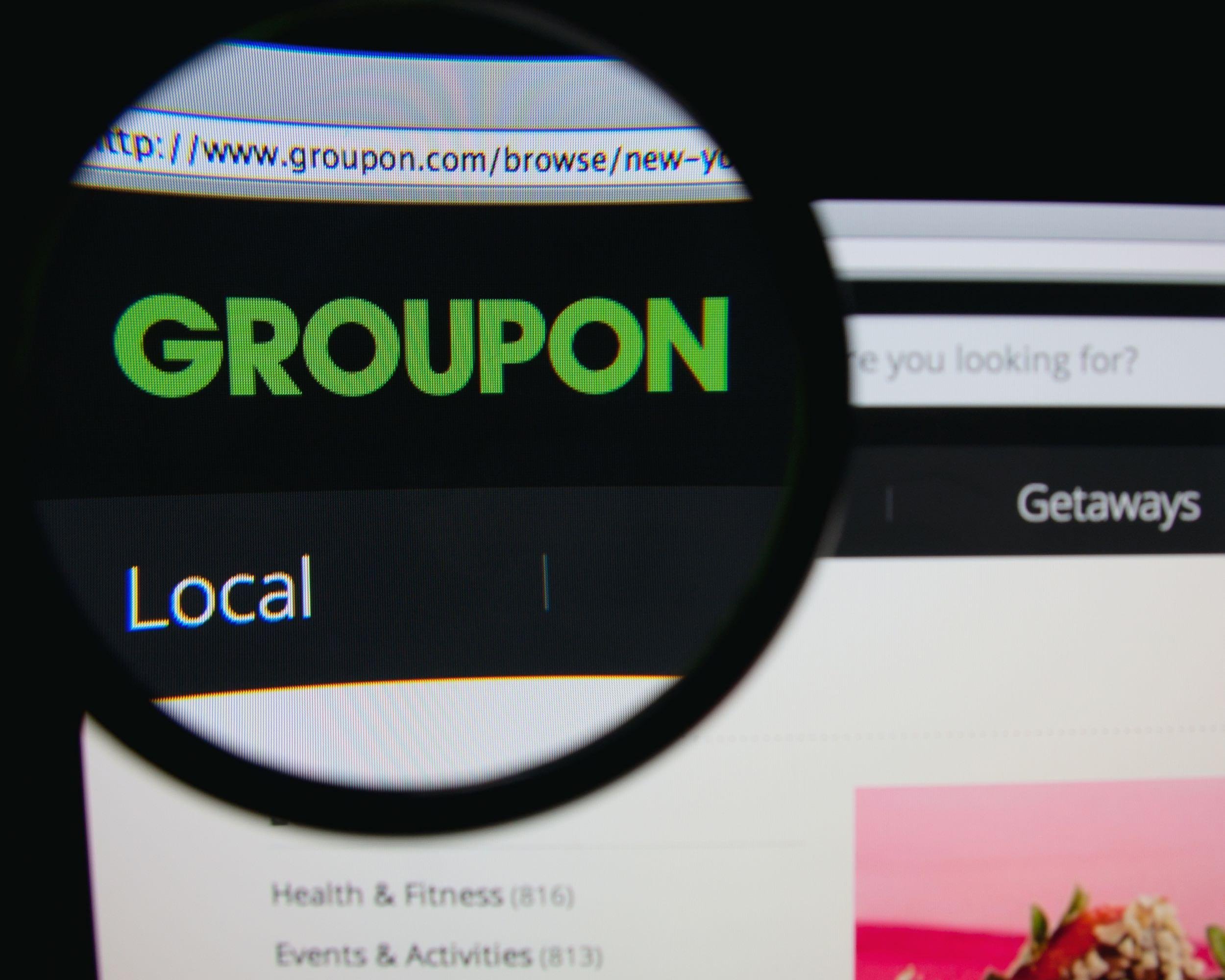 DINE OUT FOR LESS WITH DEAL APPS