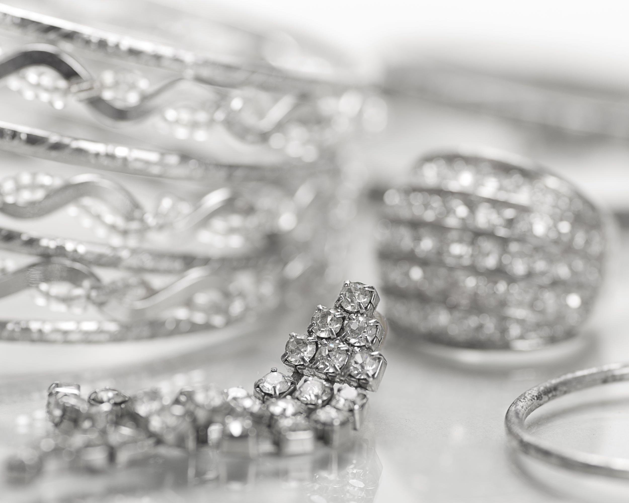 SHOP FOR JEWELRY ONLINE