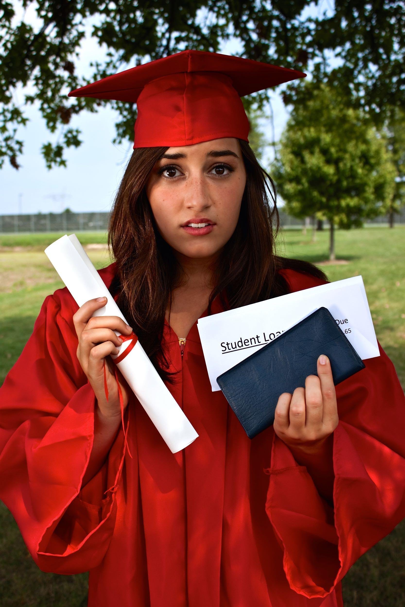 FINANCIAL ACCOMPLISHMENT: CONSOLIDATE COLLEGE LOANS