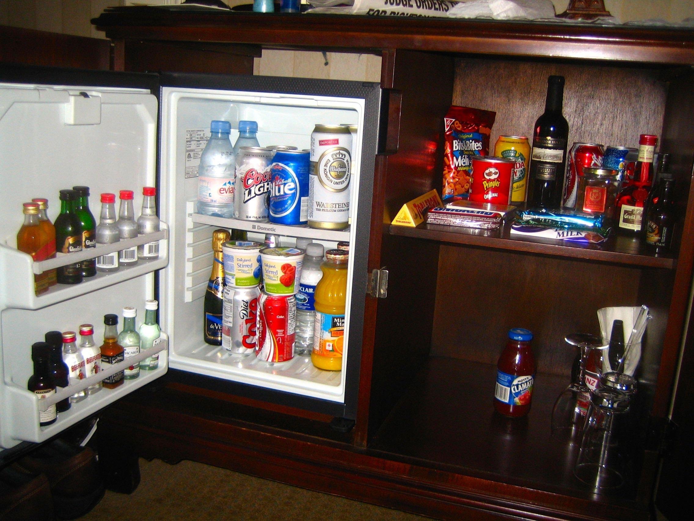 MINIBAR