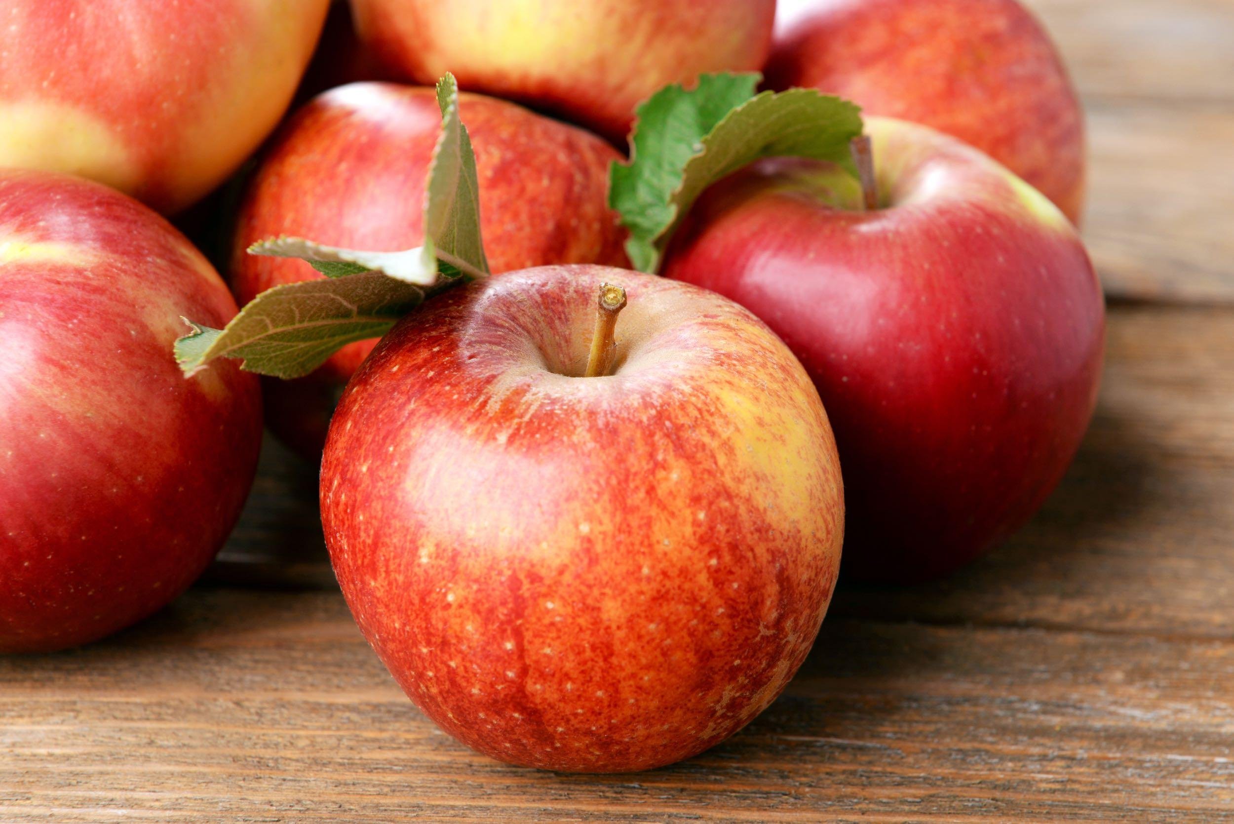 APPLES
