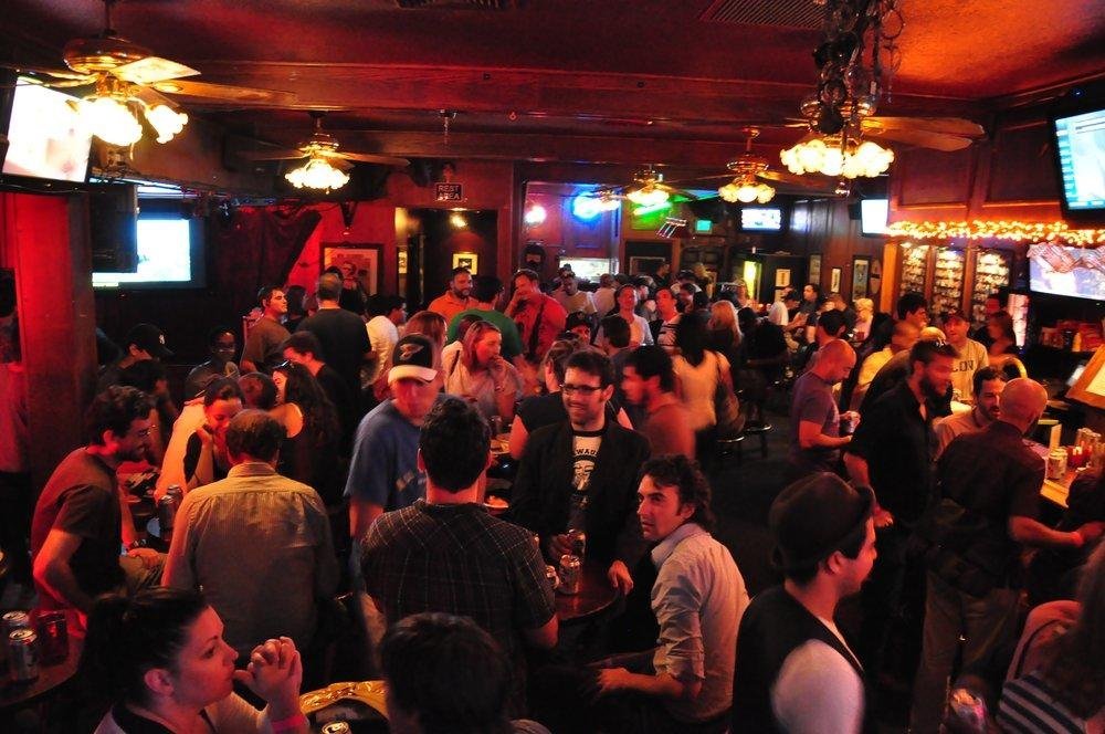 BACKSTAGE BAR AND GRILL