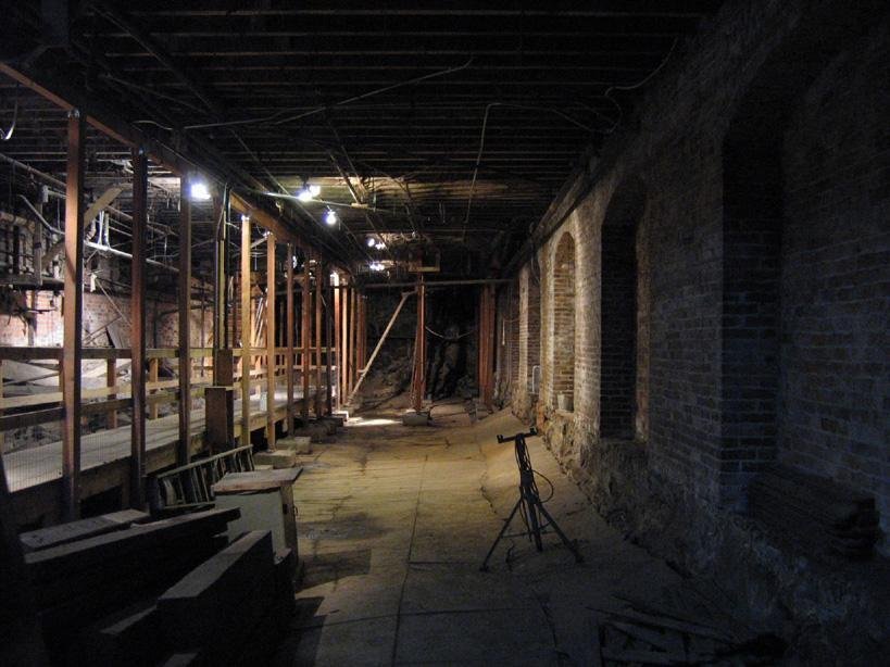 GO SUBTERRANEAN: THE SEATTLE UNDERGROUND