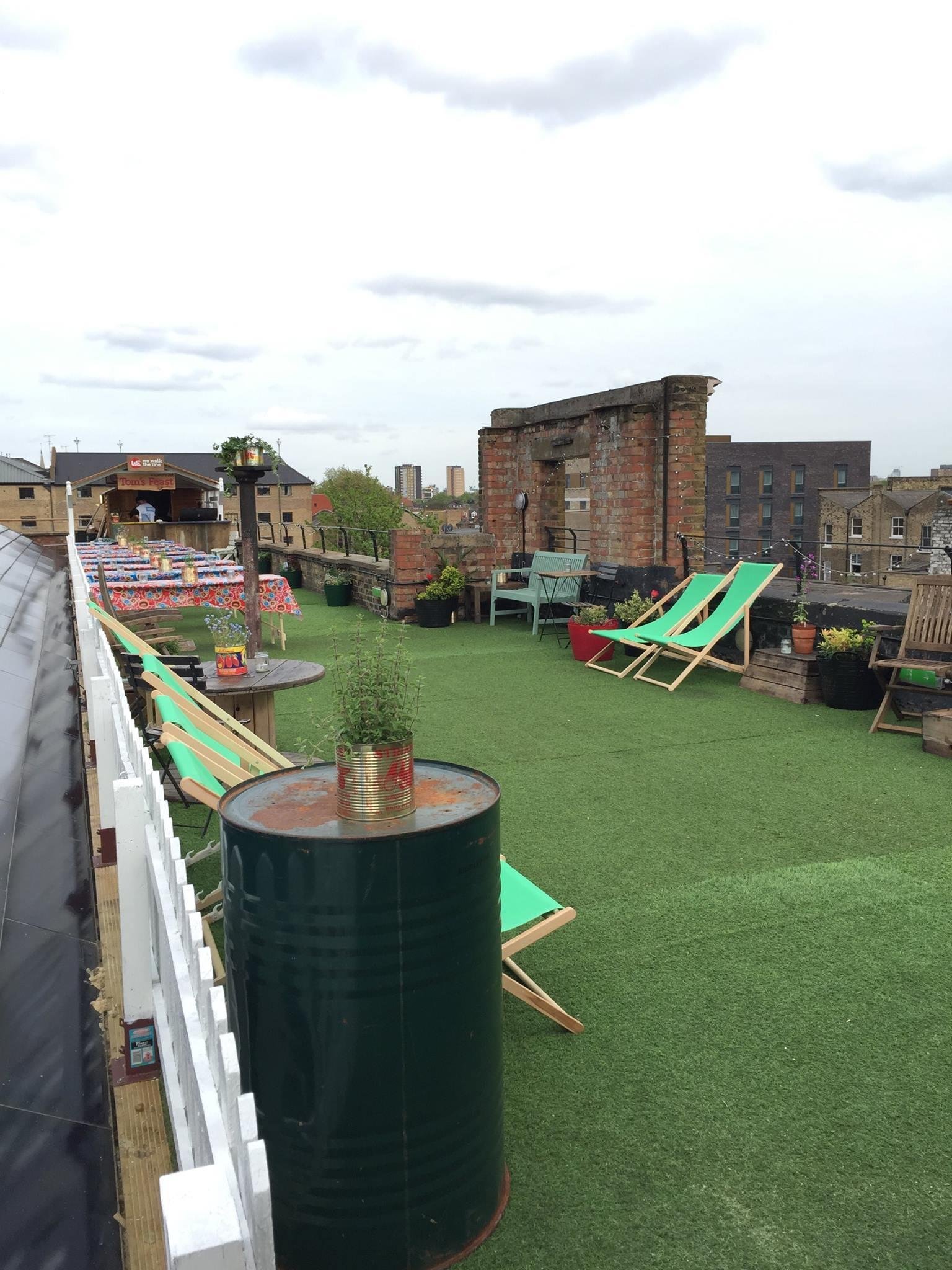 DALSTON ROOF PARK