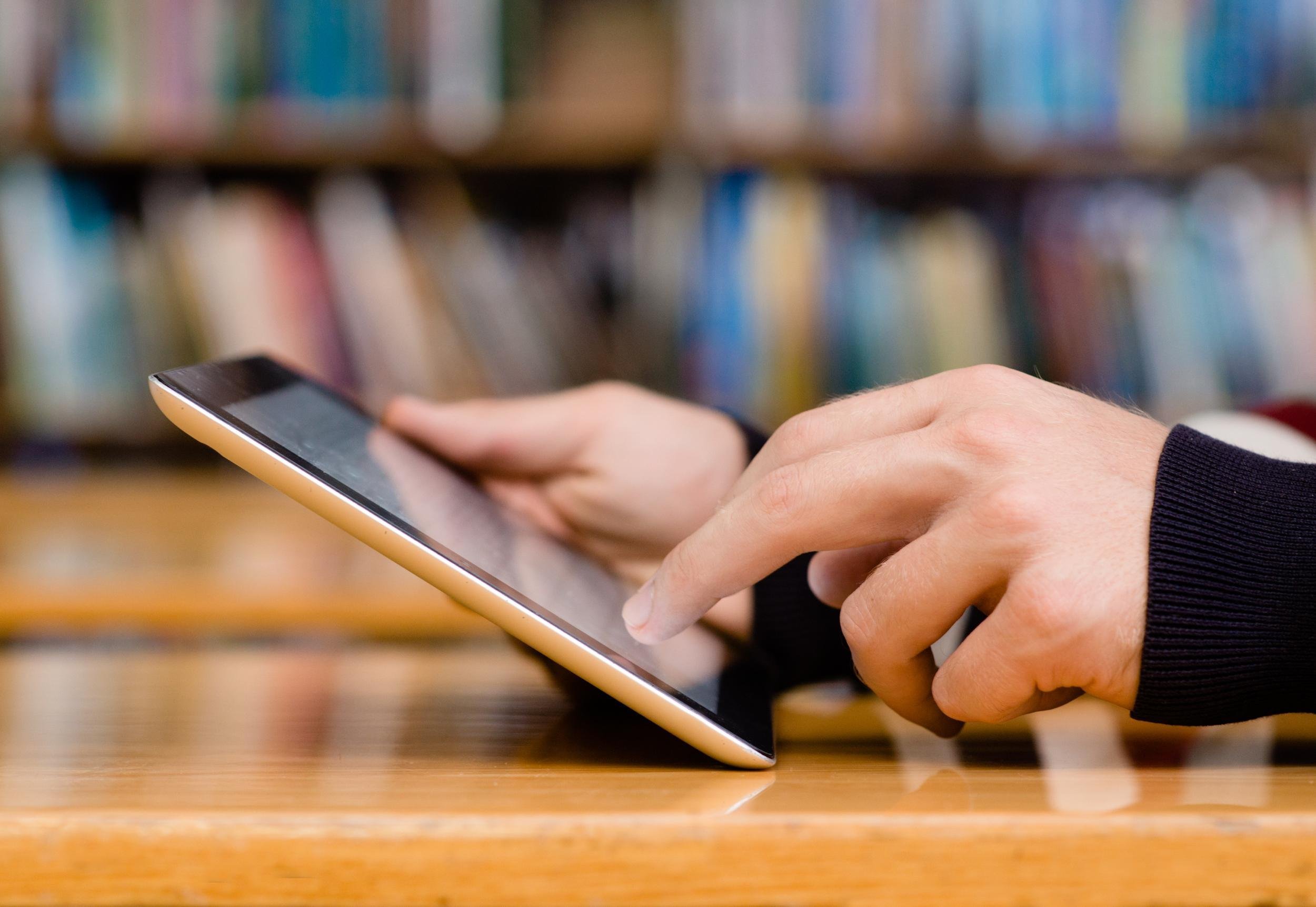 APPS AND RESOURCES