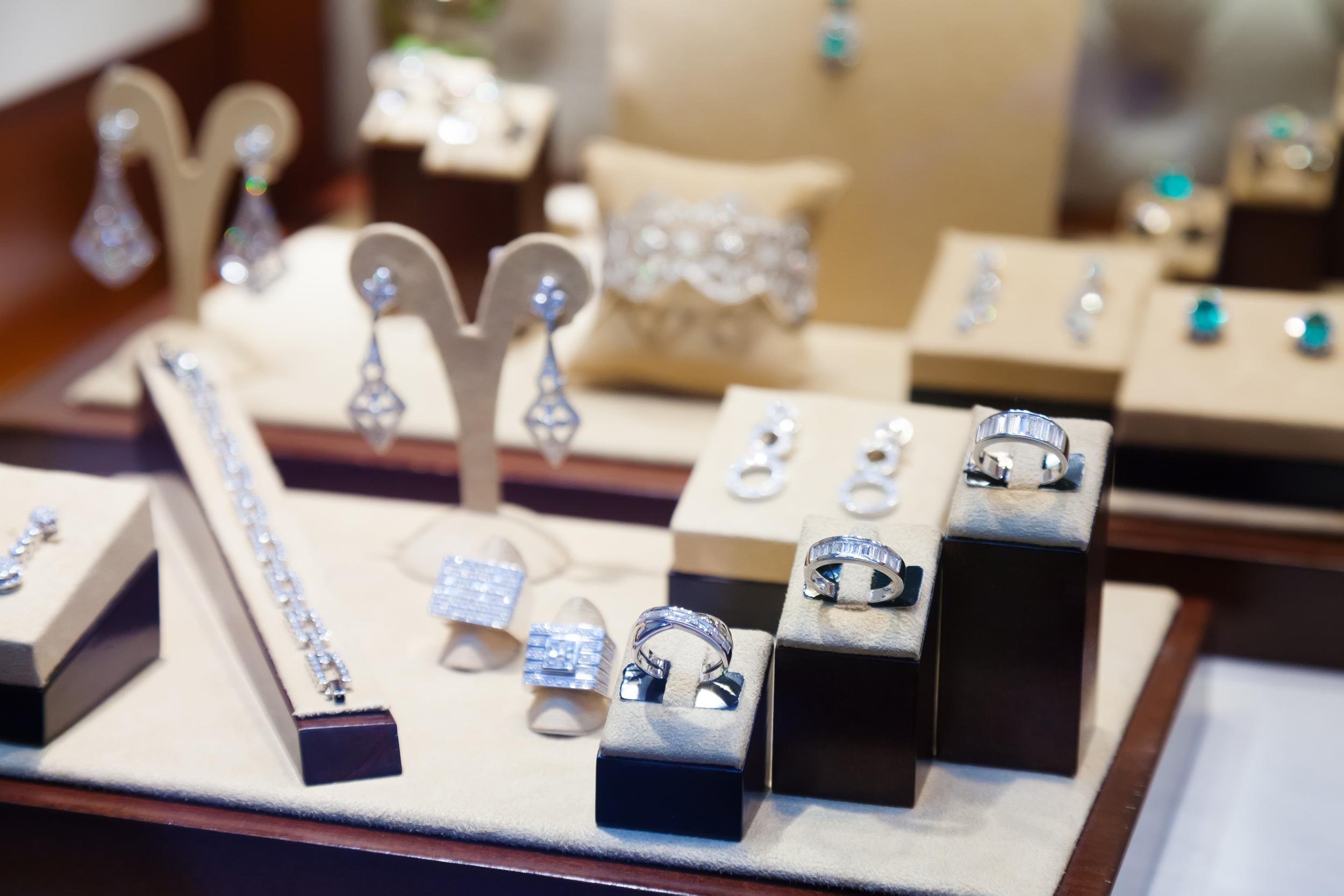 JUMP ON JEWELRY