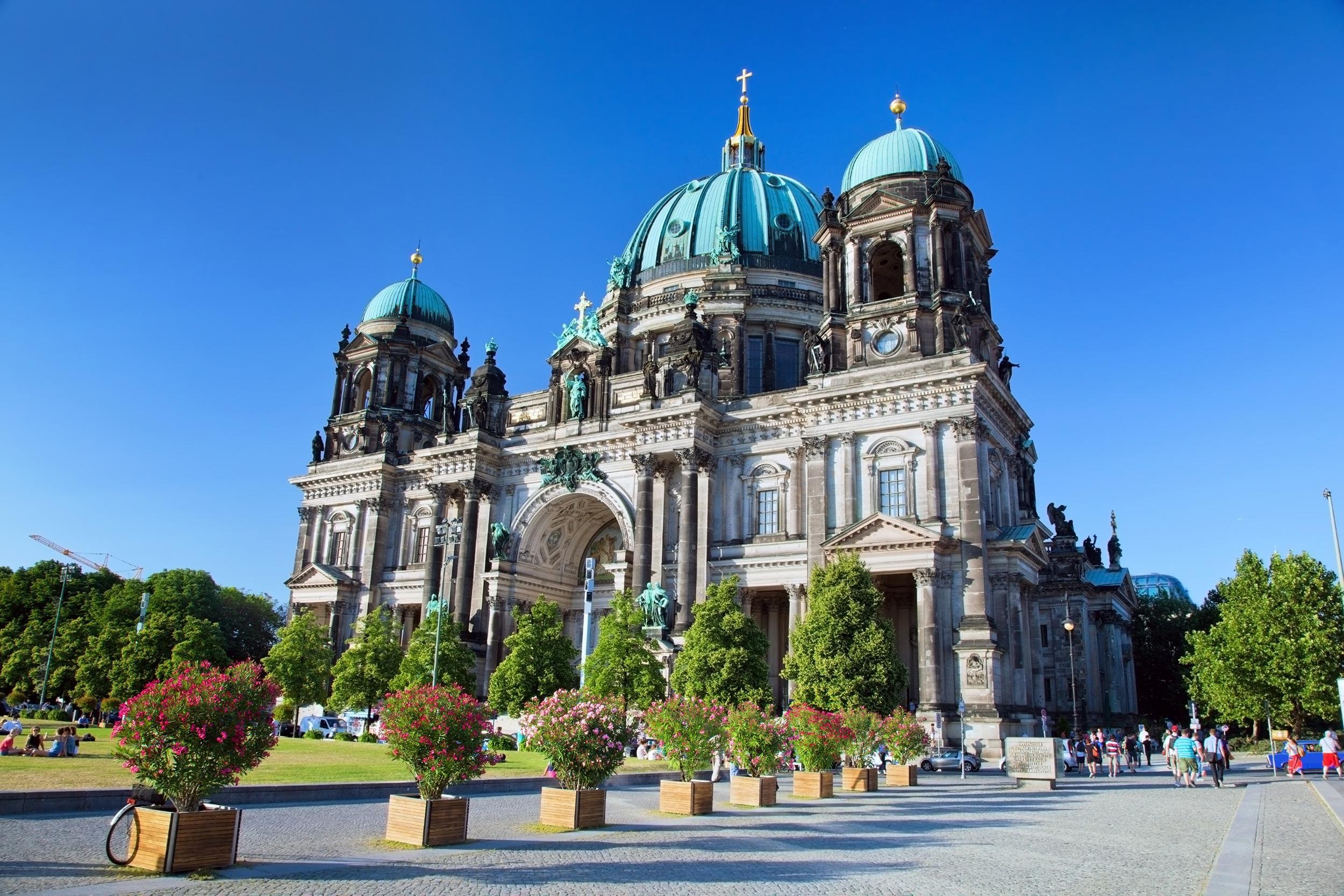 MARVEL AT CATHEDRALS