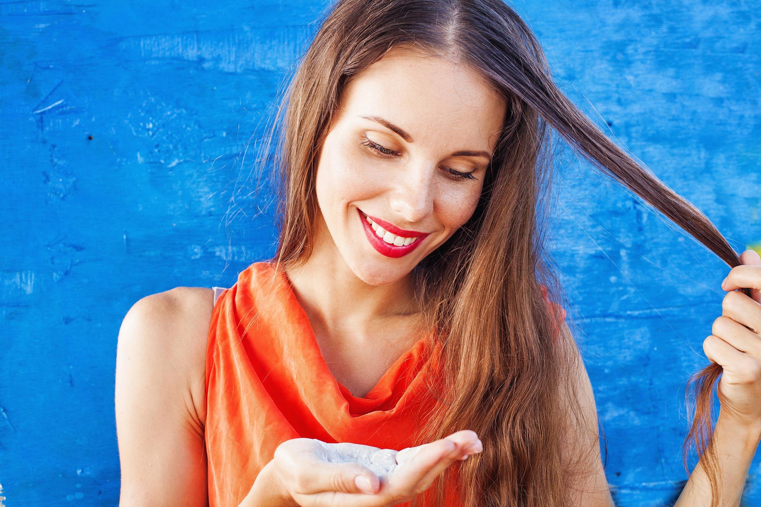 USE DRY SHAMPOO BEFORE BED