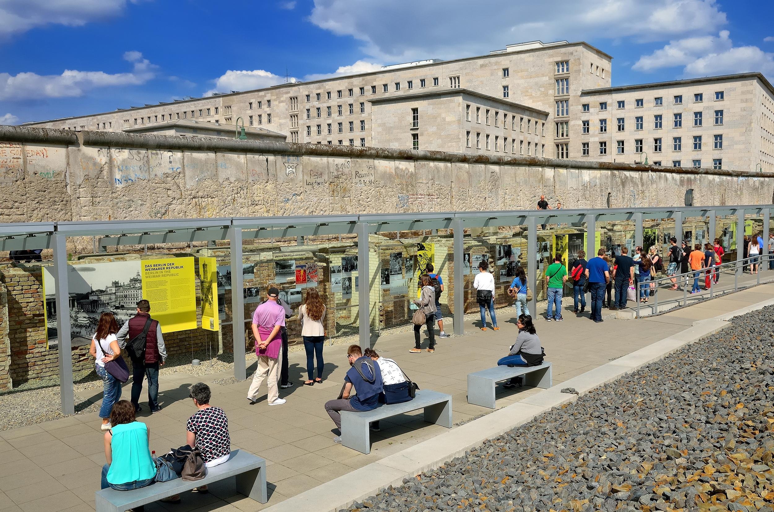 TOUR THE TOPOGRAPHY OF TERROR