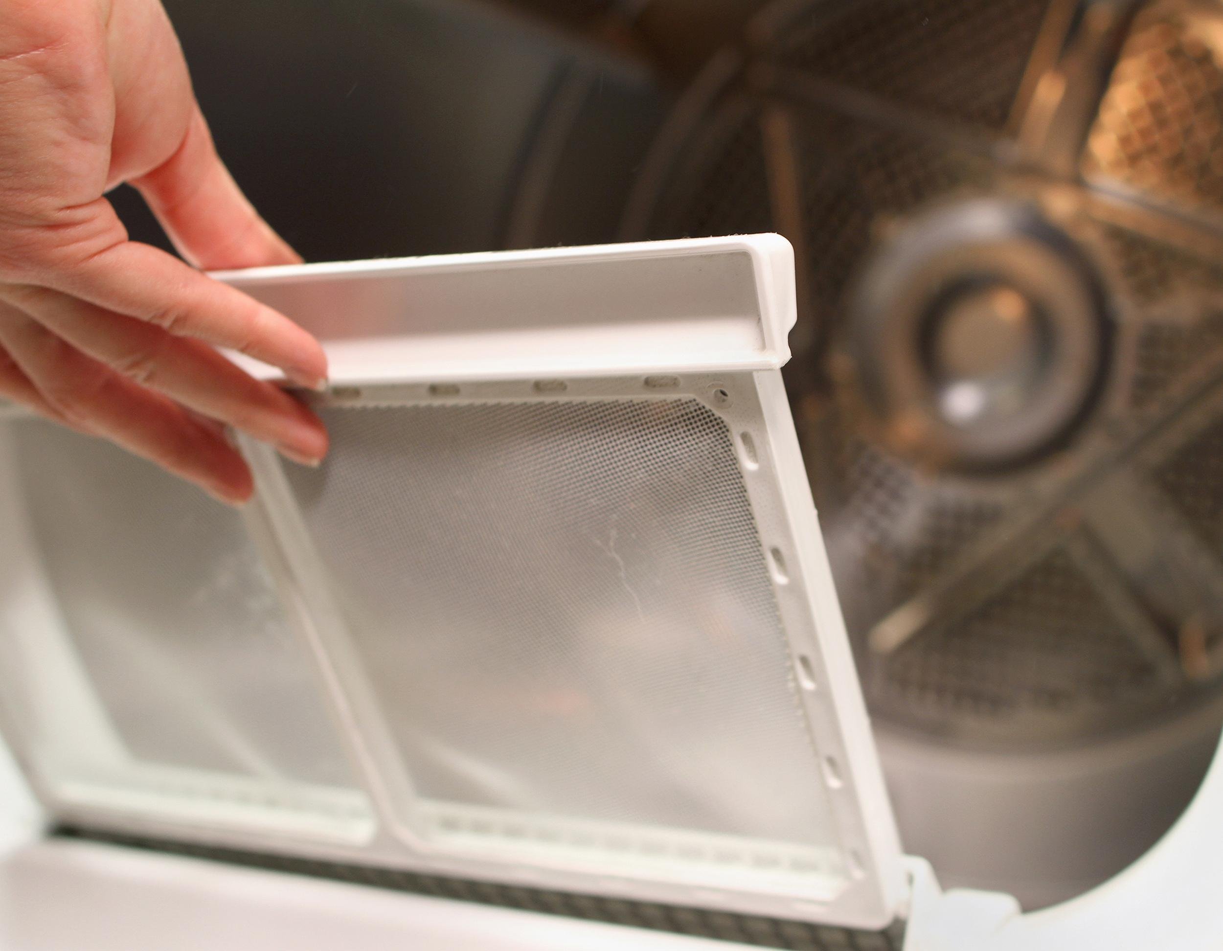 CLEAN THE LINT TRAP