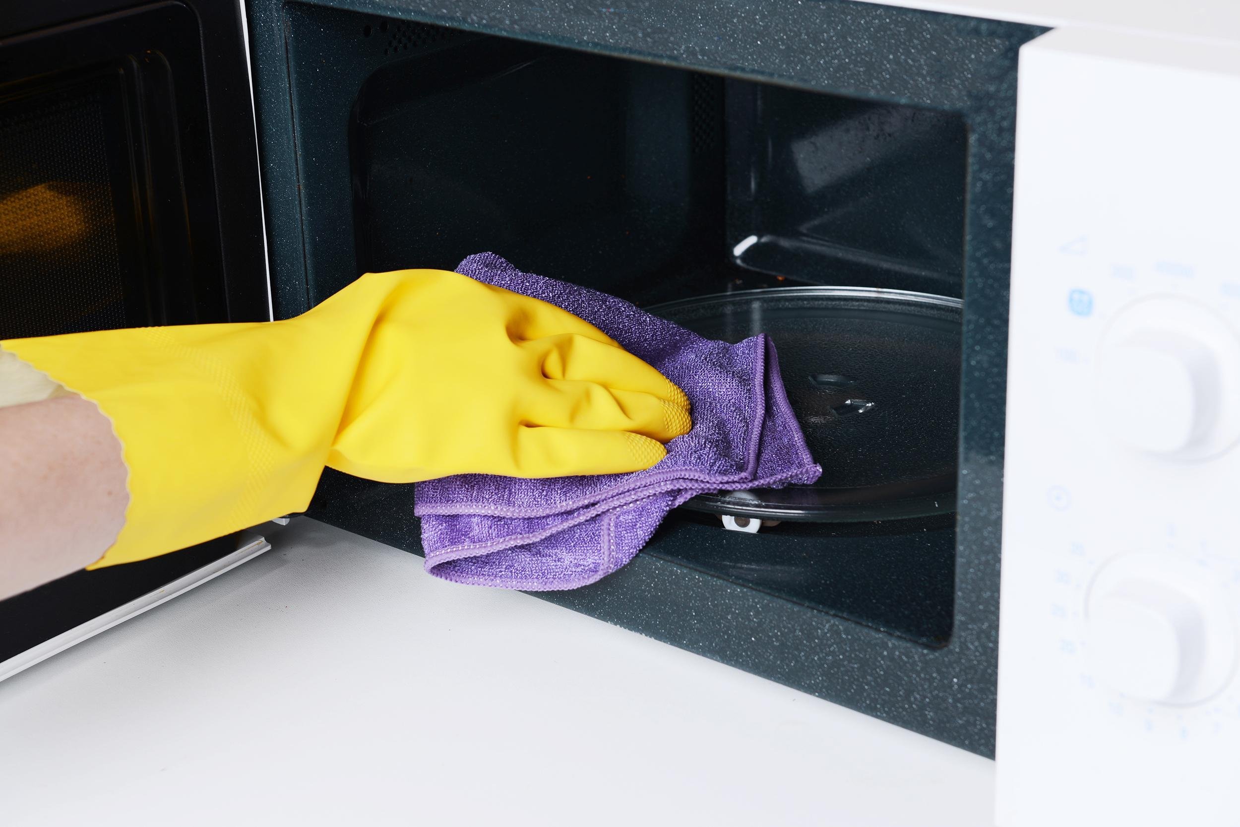 NO-SCRUB MICROWAVE CLEANER