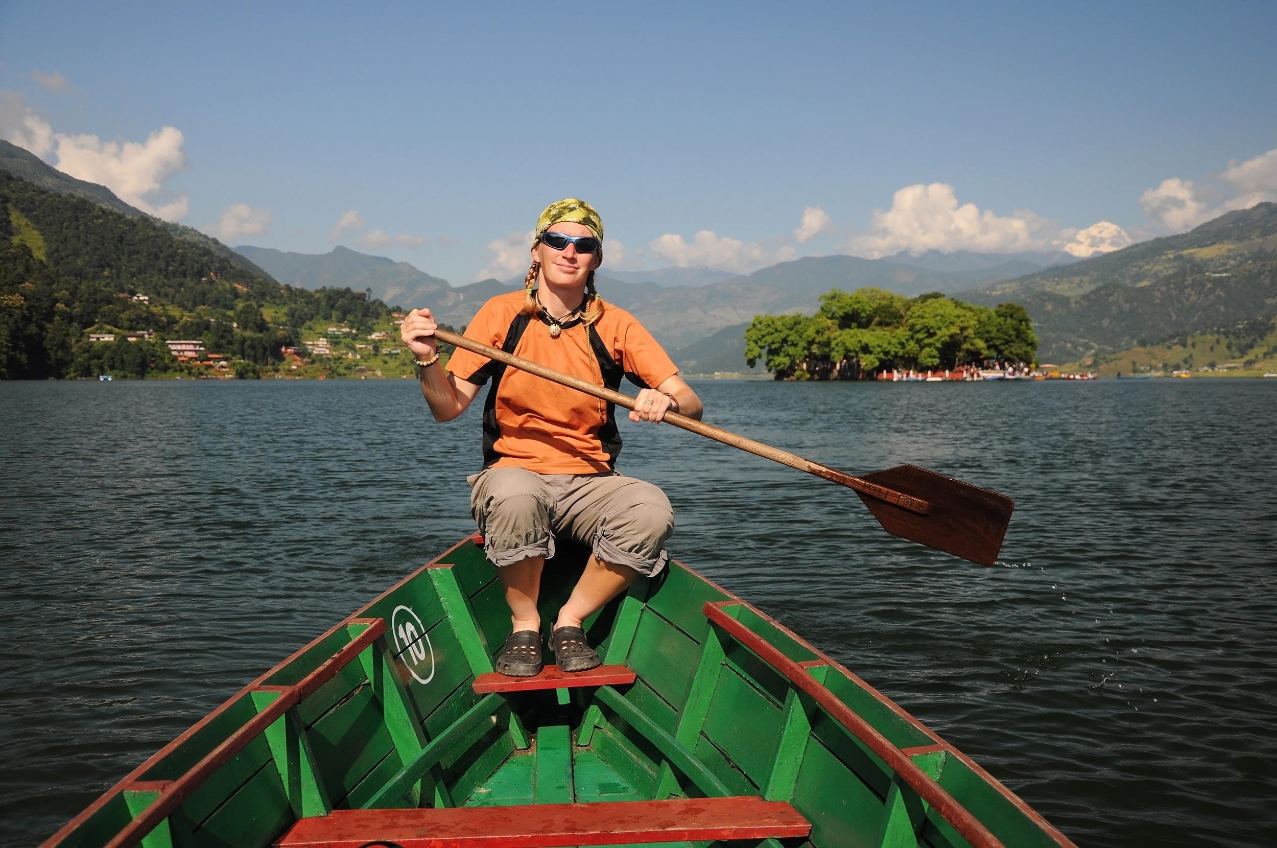PADDLE IN THE SHADOW OF THE HIMALAYAS