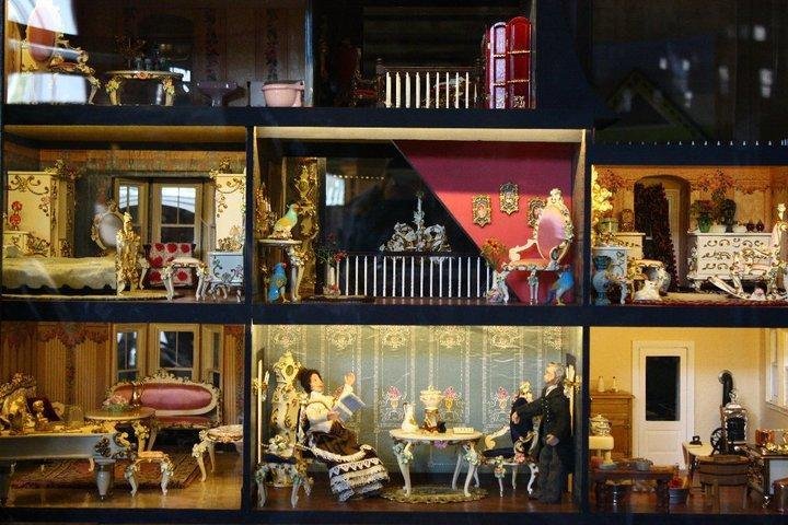 KENTUCKY: GREAT AMERICAN DOLLHOUSE MUSEUM