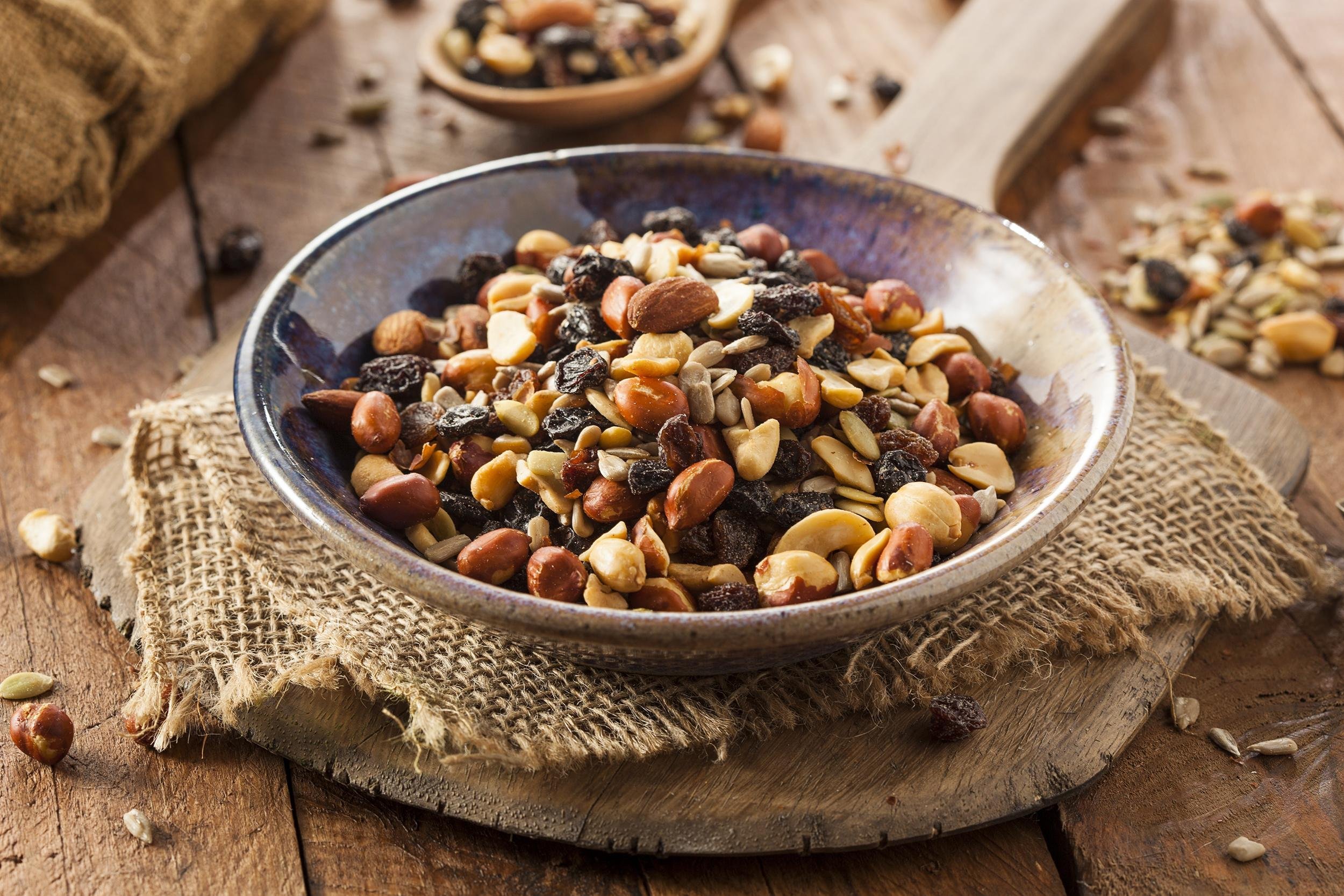 TRAIL MIX