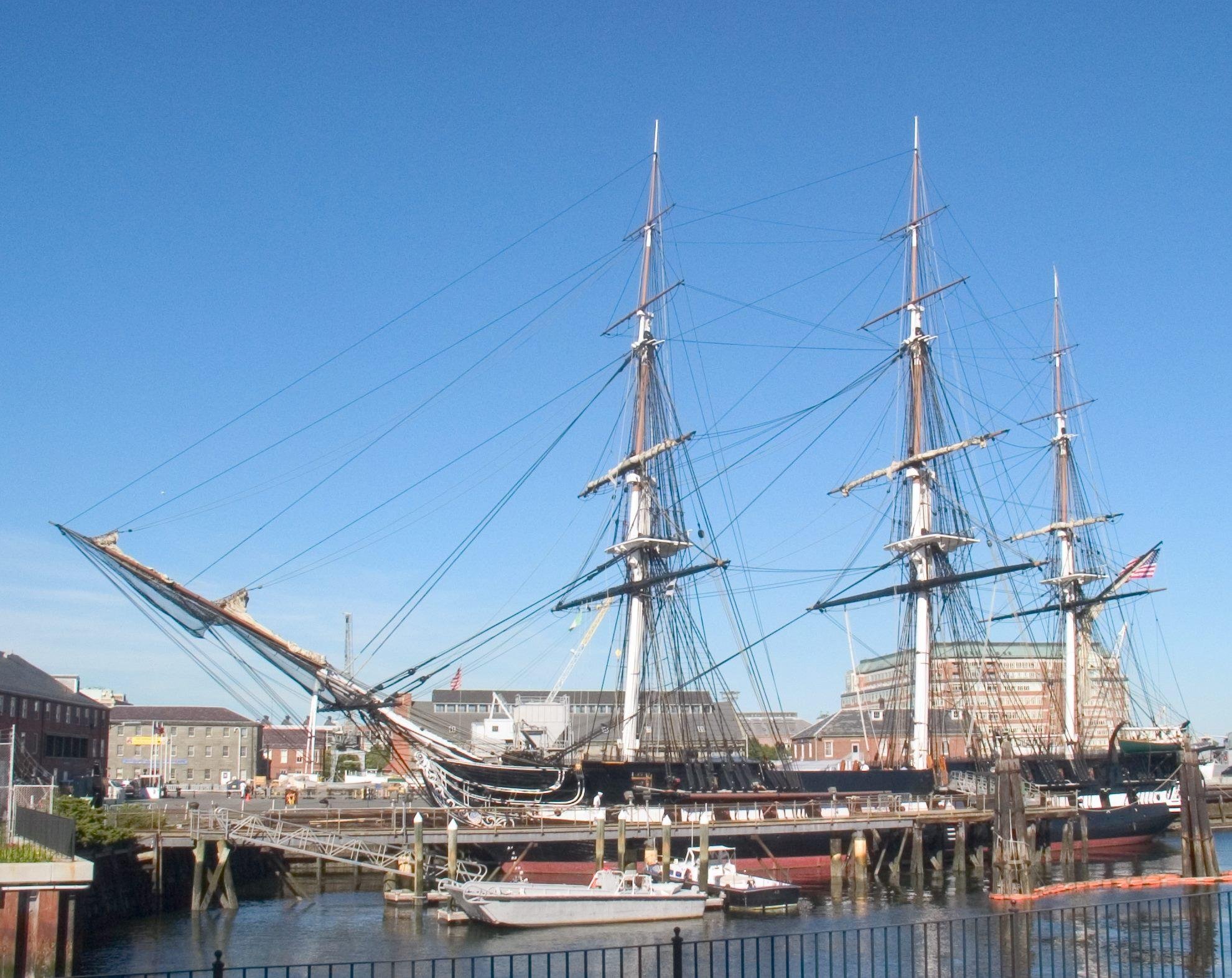 MASSACHUSETTS: U.S.S. CONSTITUTION MUSEUM AND CHARLESTOWN NAVY YARD