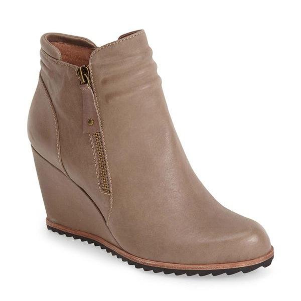 THE LOOK: WEDGE ANKLE BOOTS