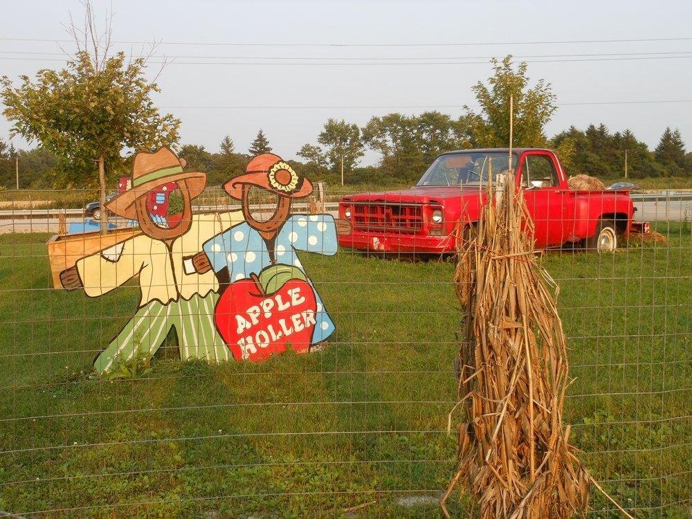 APPLE HOLLER, STURTEVANT, WISCONSIN