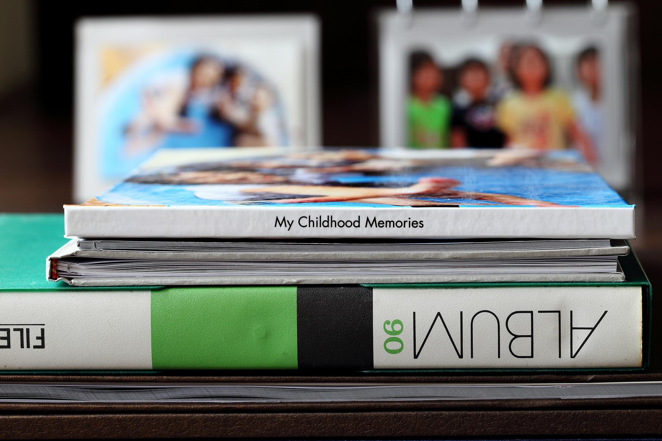 PHOTO PRINTS AND GIFTS