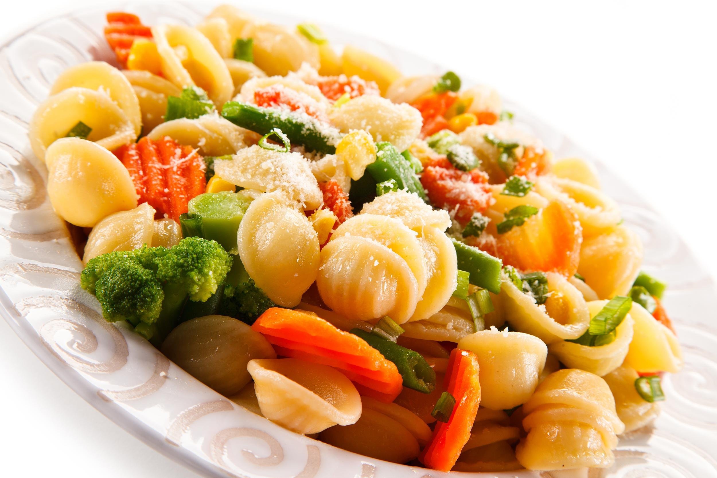 PASTA WITH FRESH VEGETABLES