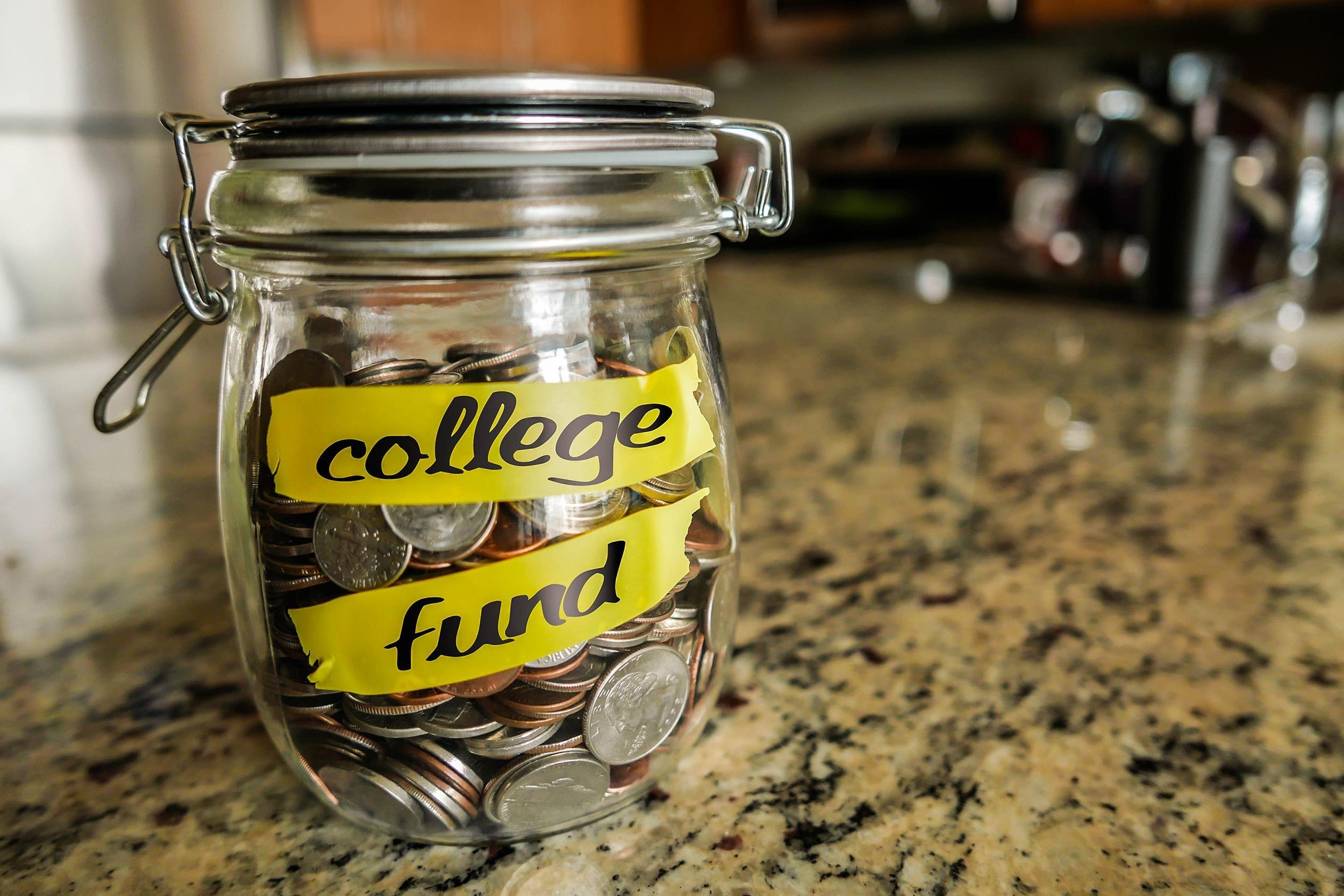START SAVING FOR COLLEGE EARLY