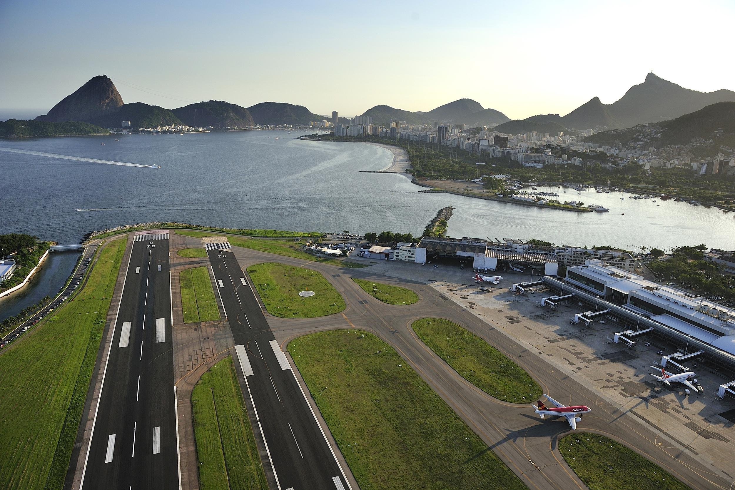 COMPARE AIRPORTS