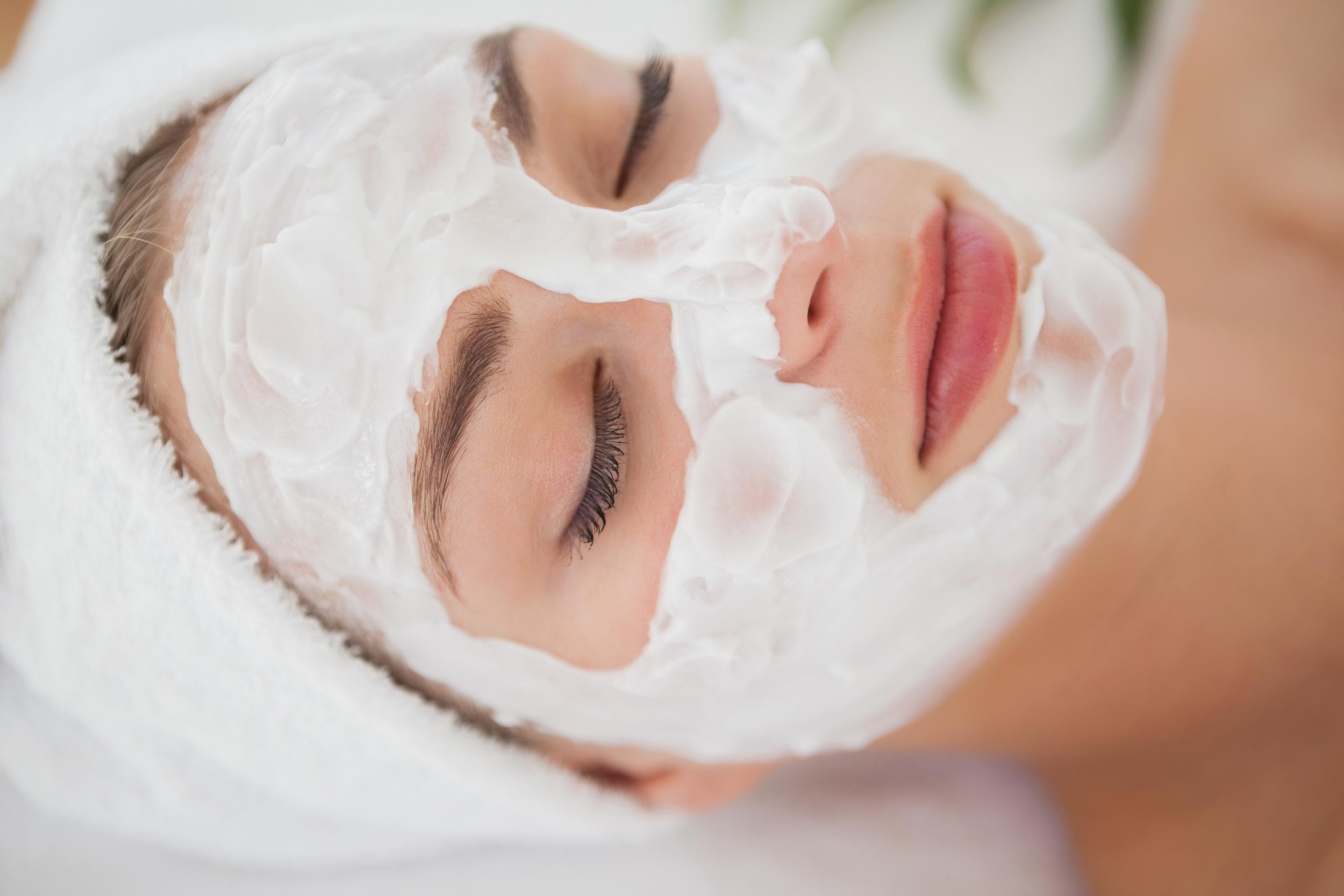 DO A DIY FACIAL