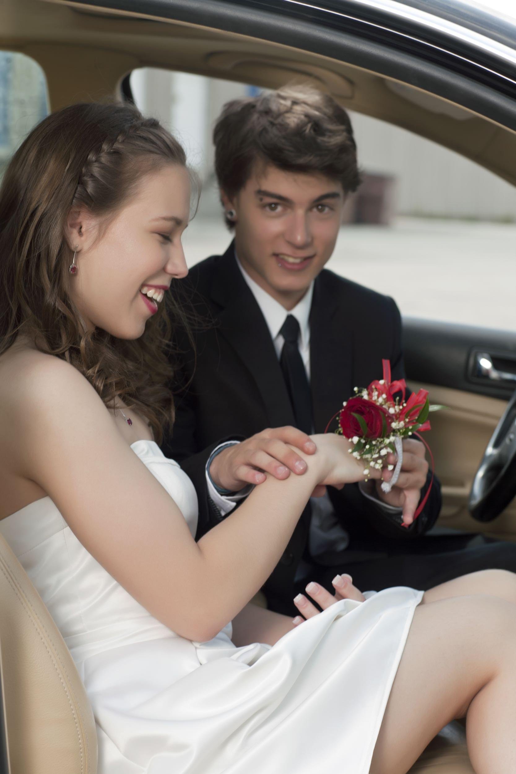DITCH THE LIMO