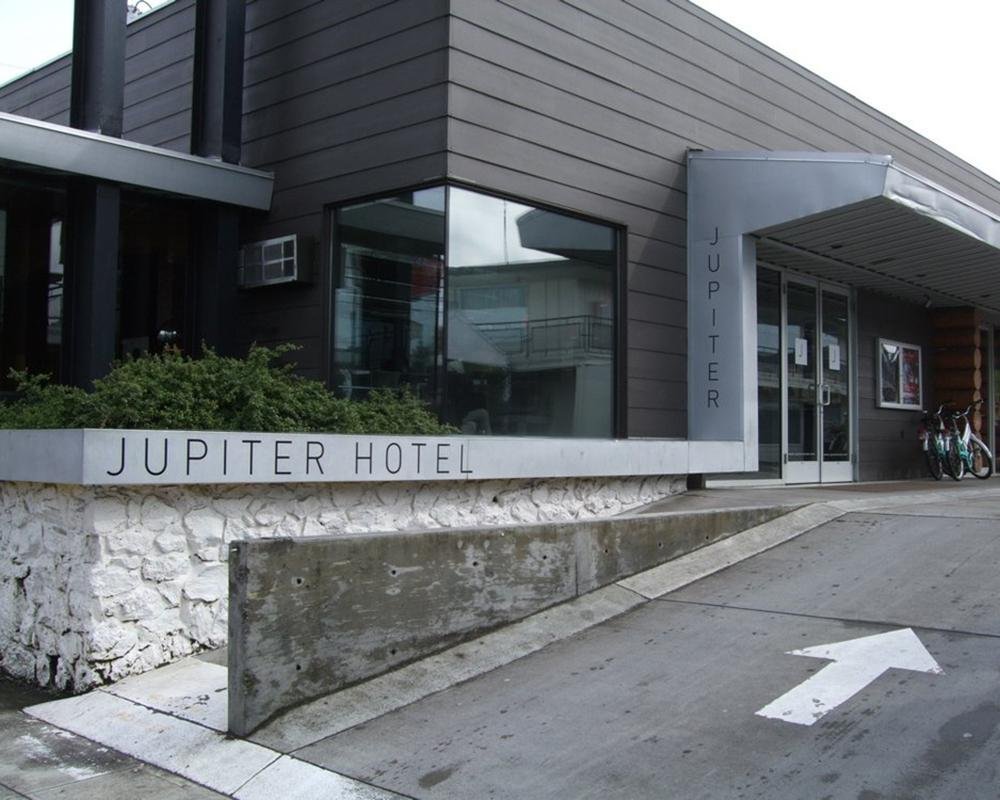 OREGON: JUPITER HOTEL, PORTLAND