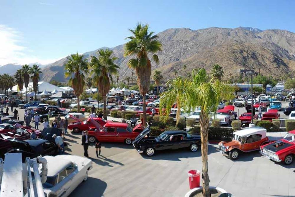 SEE SOME CLASSIC CARS