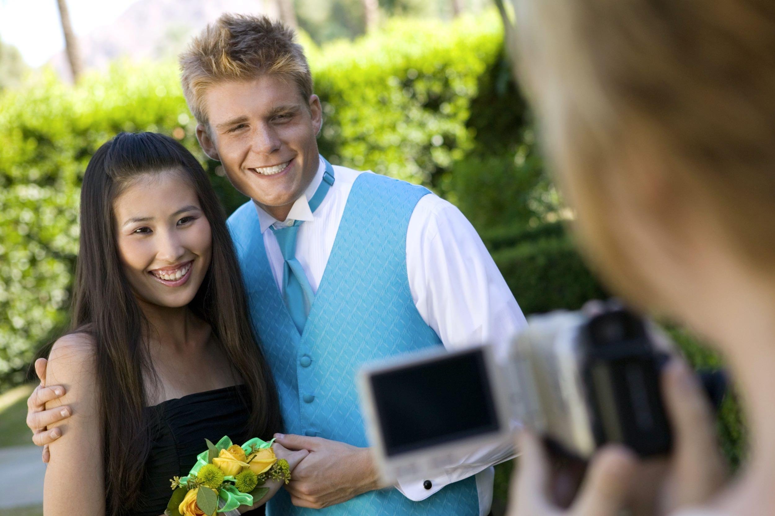 SCRAP THE SNAZZY PHOTOS