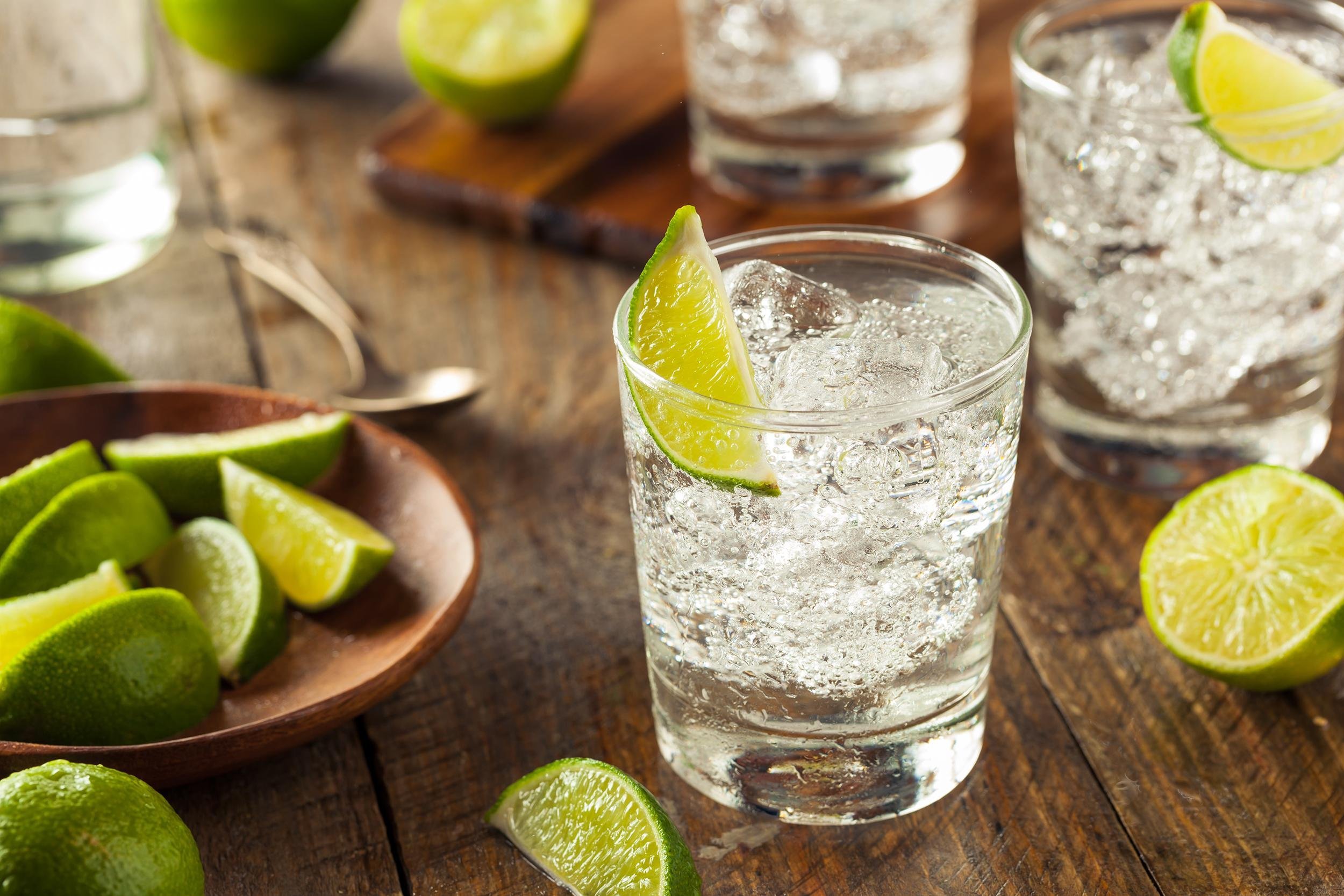 GIN AND TONIC