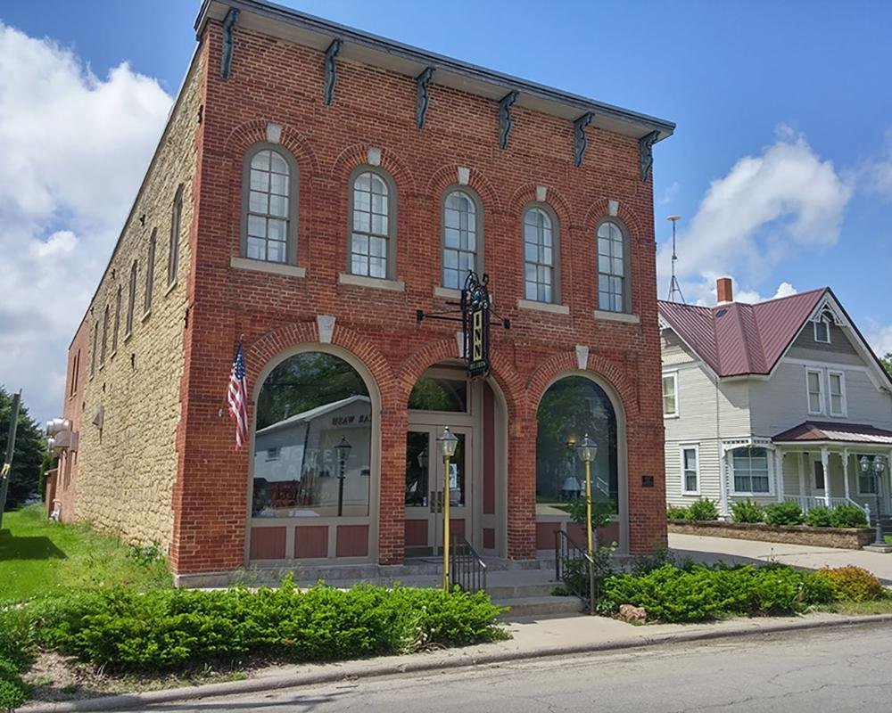 IOWA: HOTEL CAPONE, SPILLVILLE