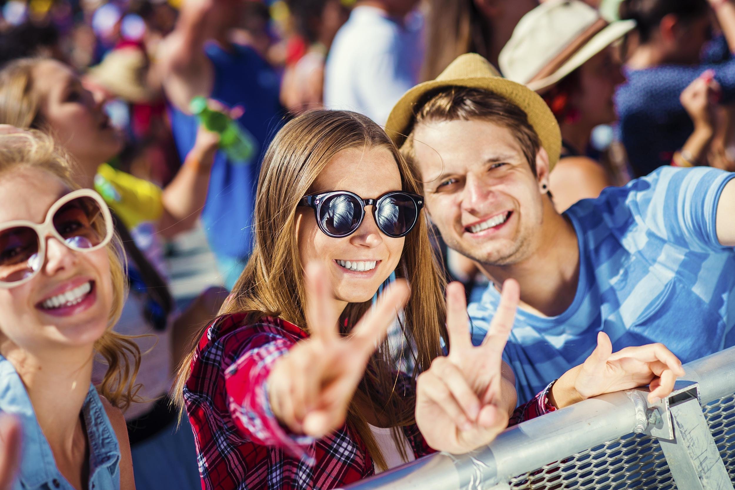 VOLUNTEER AT A FESTIVAL