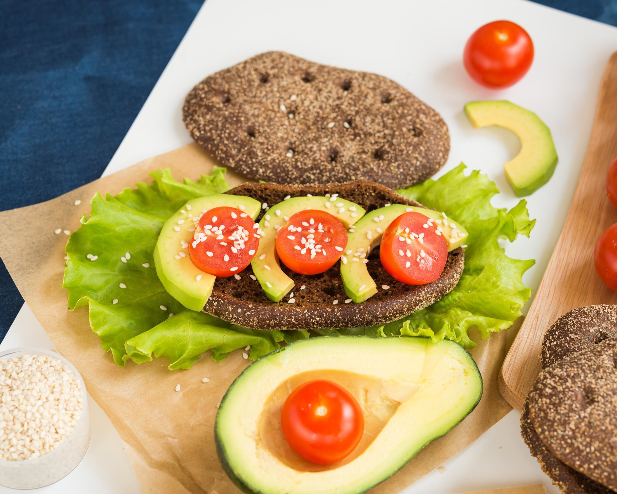 ALT (AVOCADO, LETTUCE, AND TOMATO)