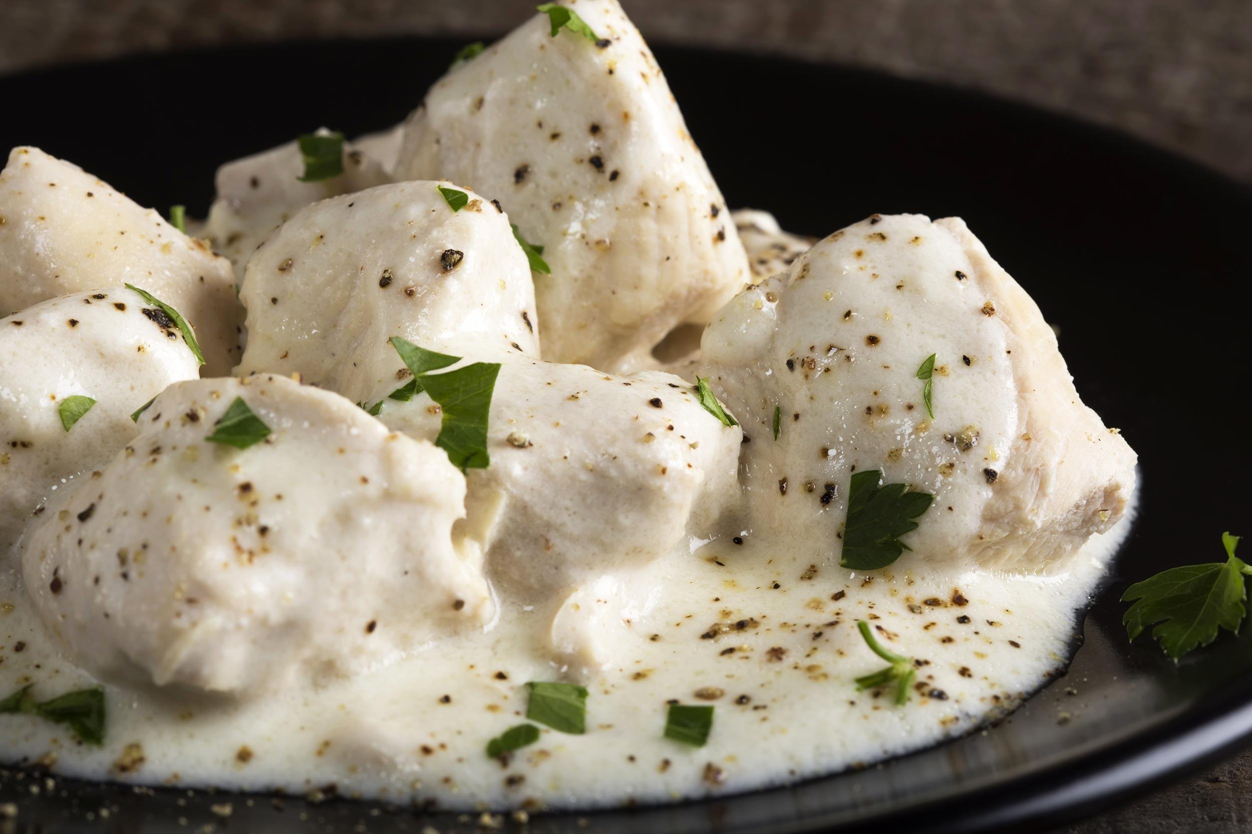 'LEFTOVER' CHICKEN IN CREAM SAUCE