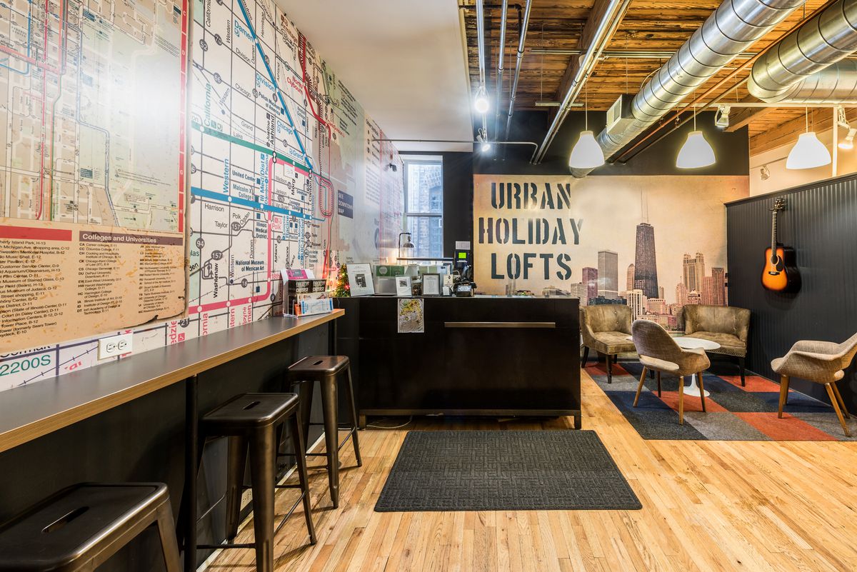 Urban Holiday Lofts, Chicago
