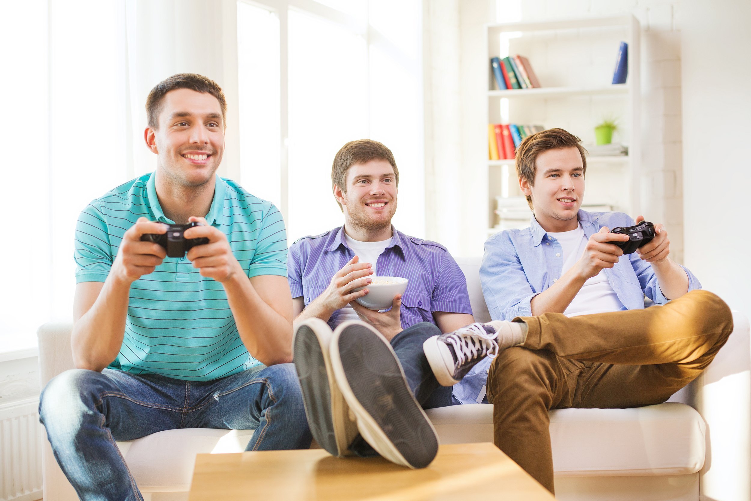 PLAY VIDEO GAMES
