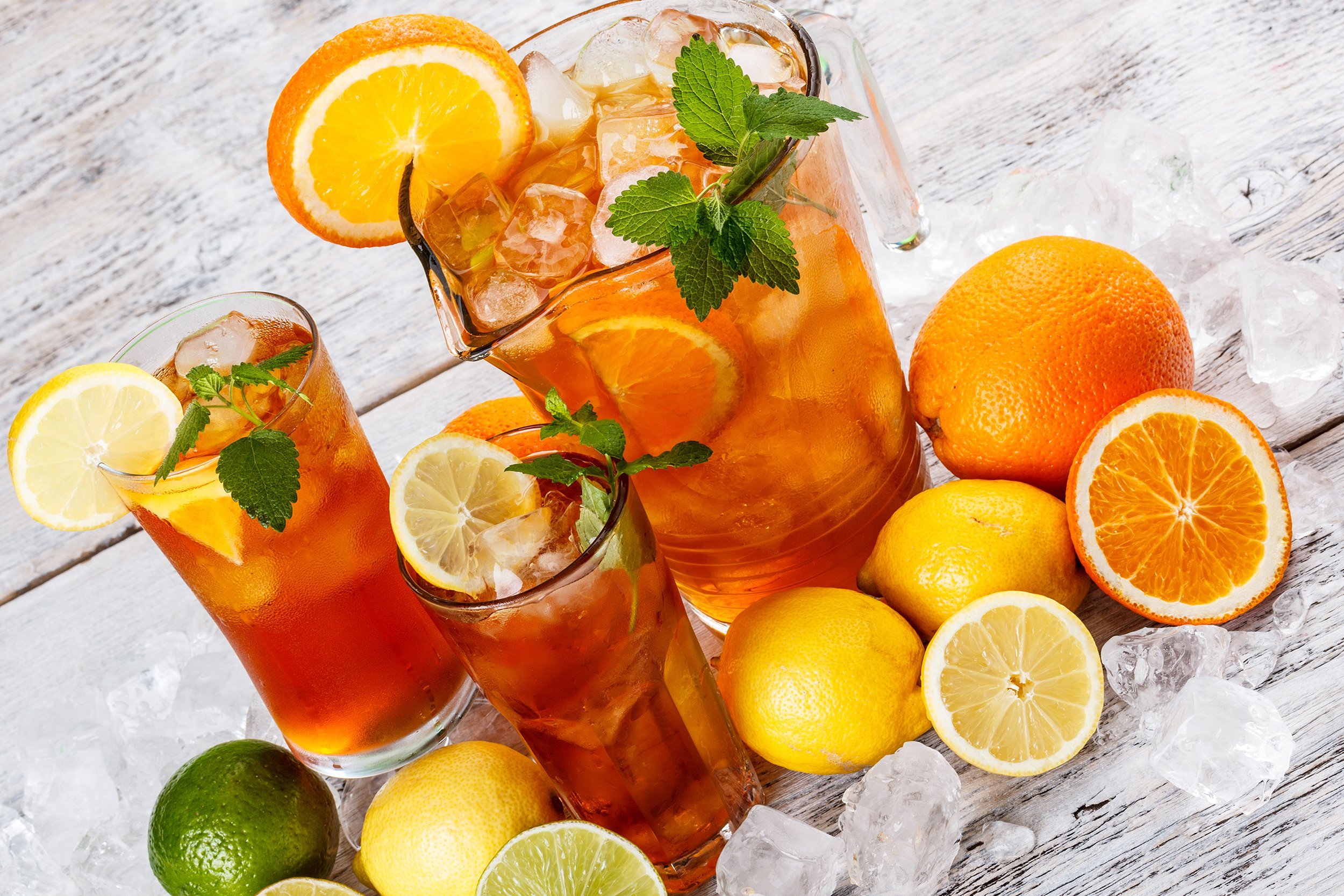 TEA AND RUM PUNCH