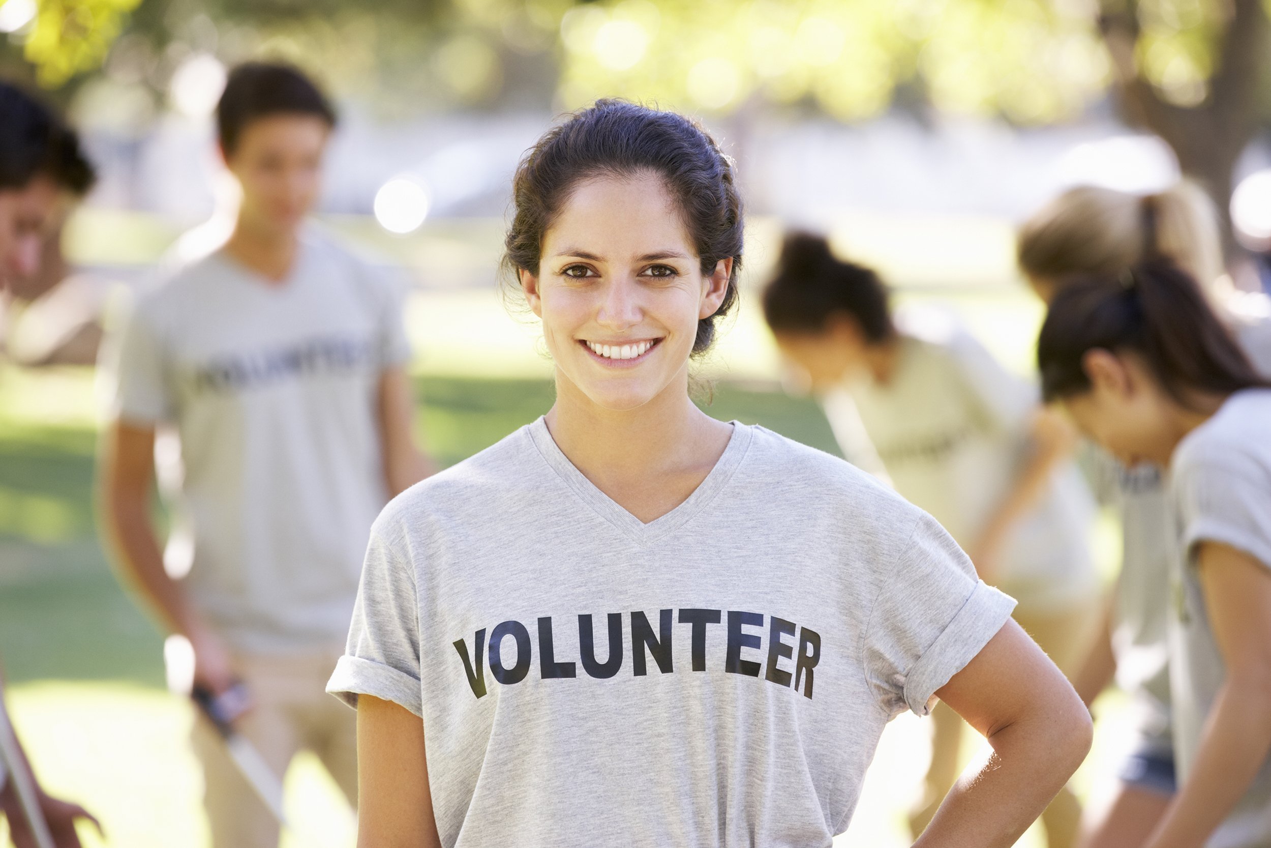 woman volunteering