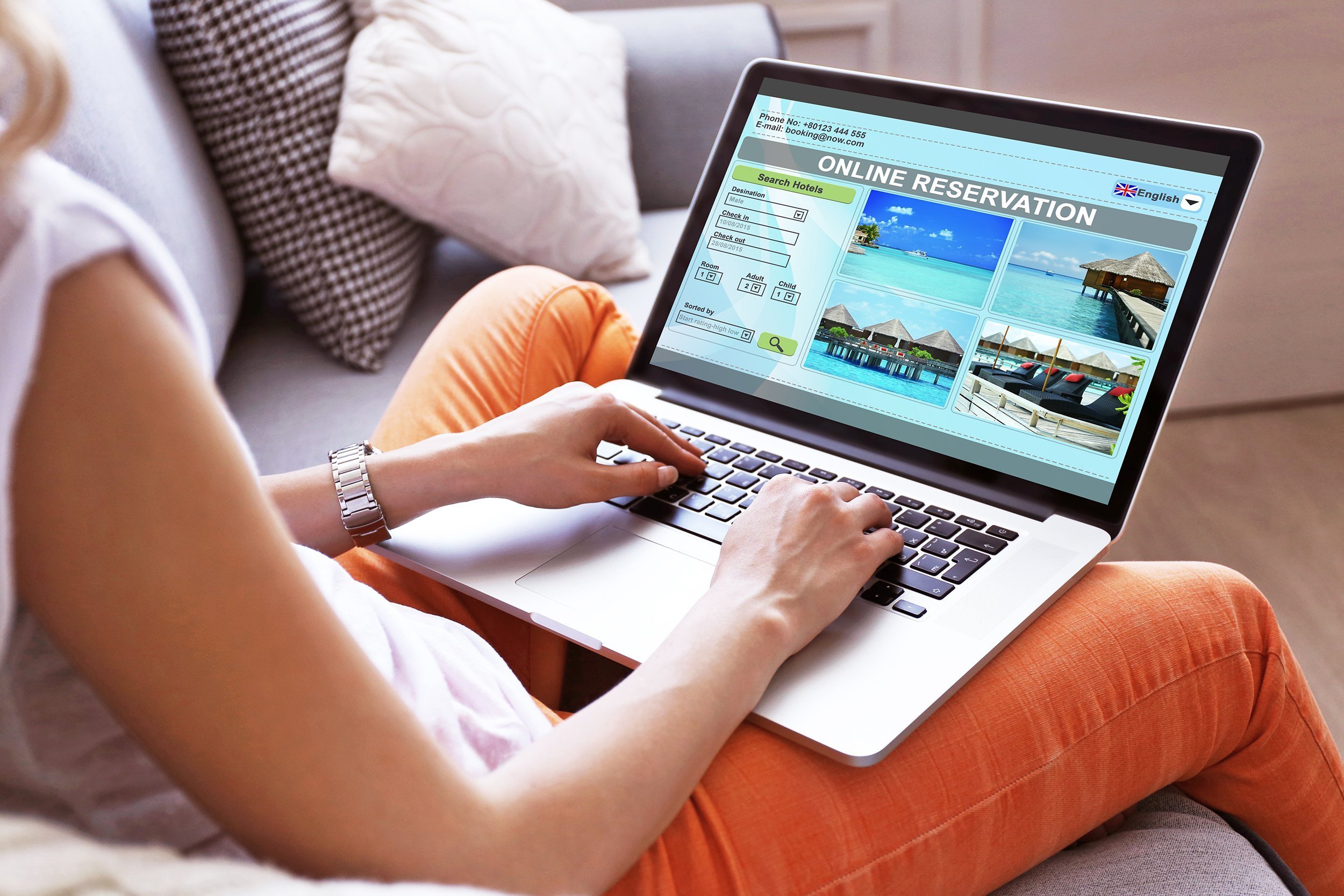 booking travel online