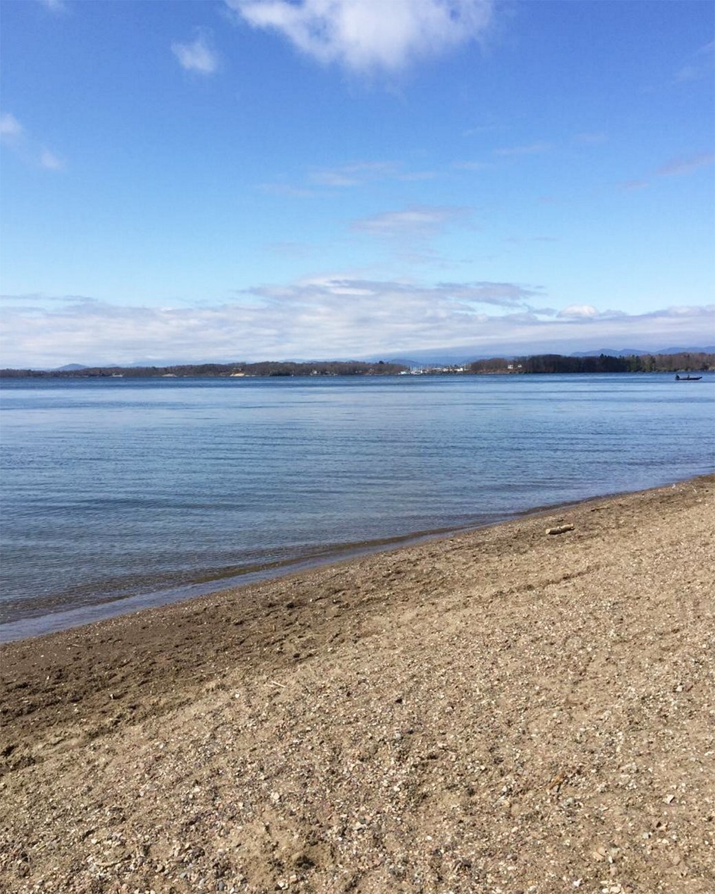 Red Rocks Beach, Vermont