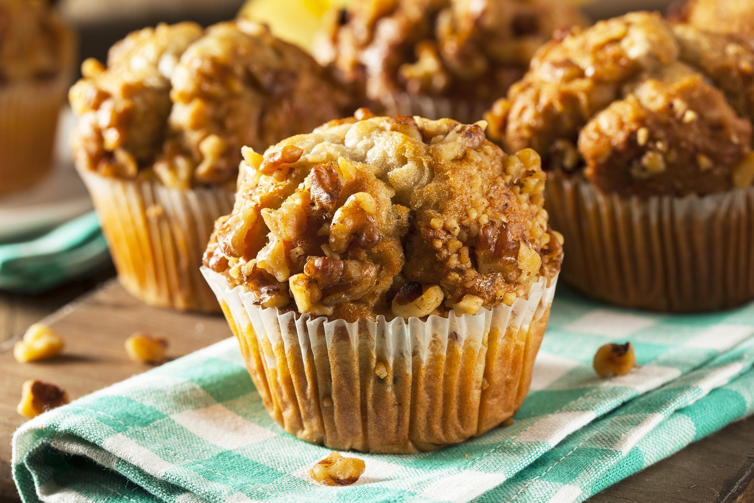 banana nut muffins