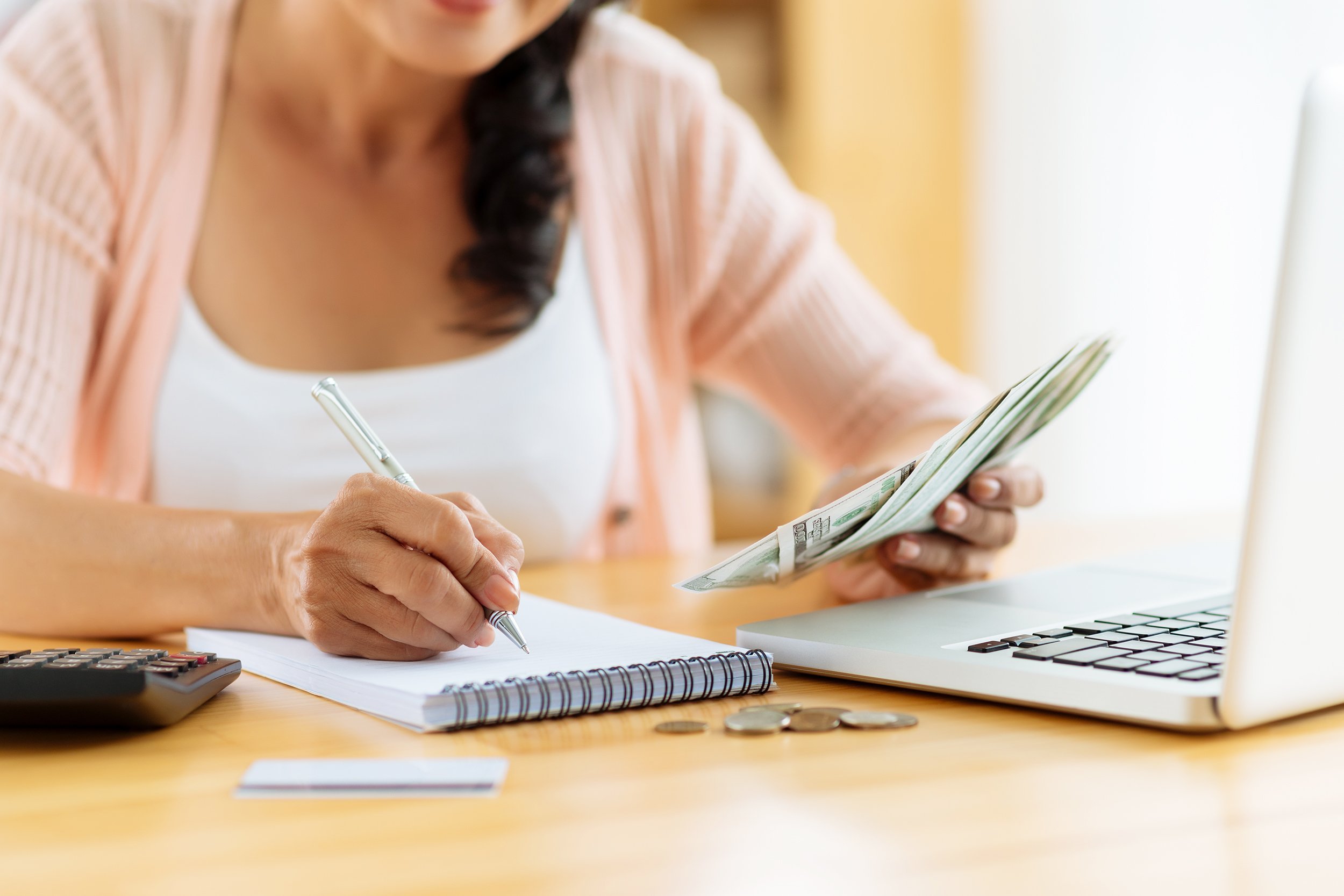 woman budgeting