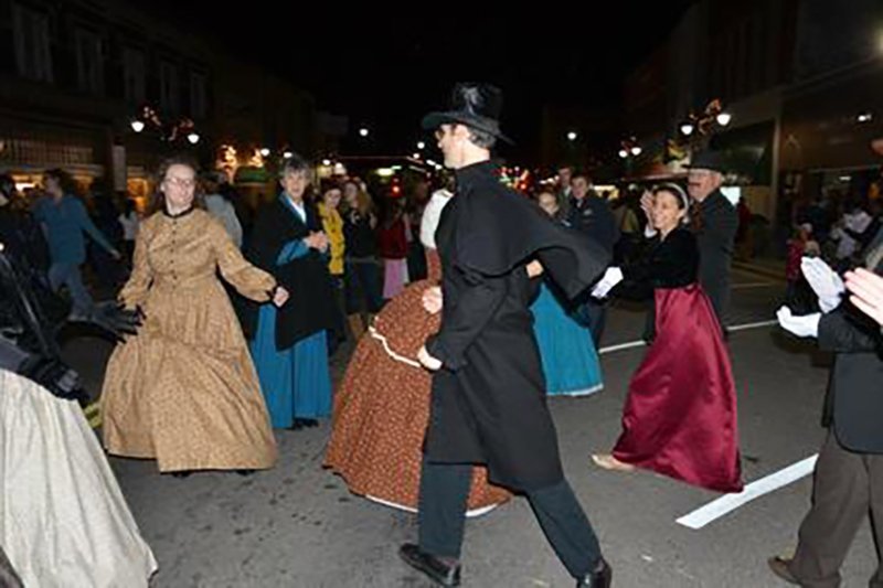 Dickens on the Boulevard