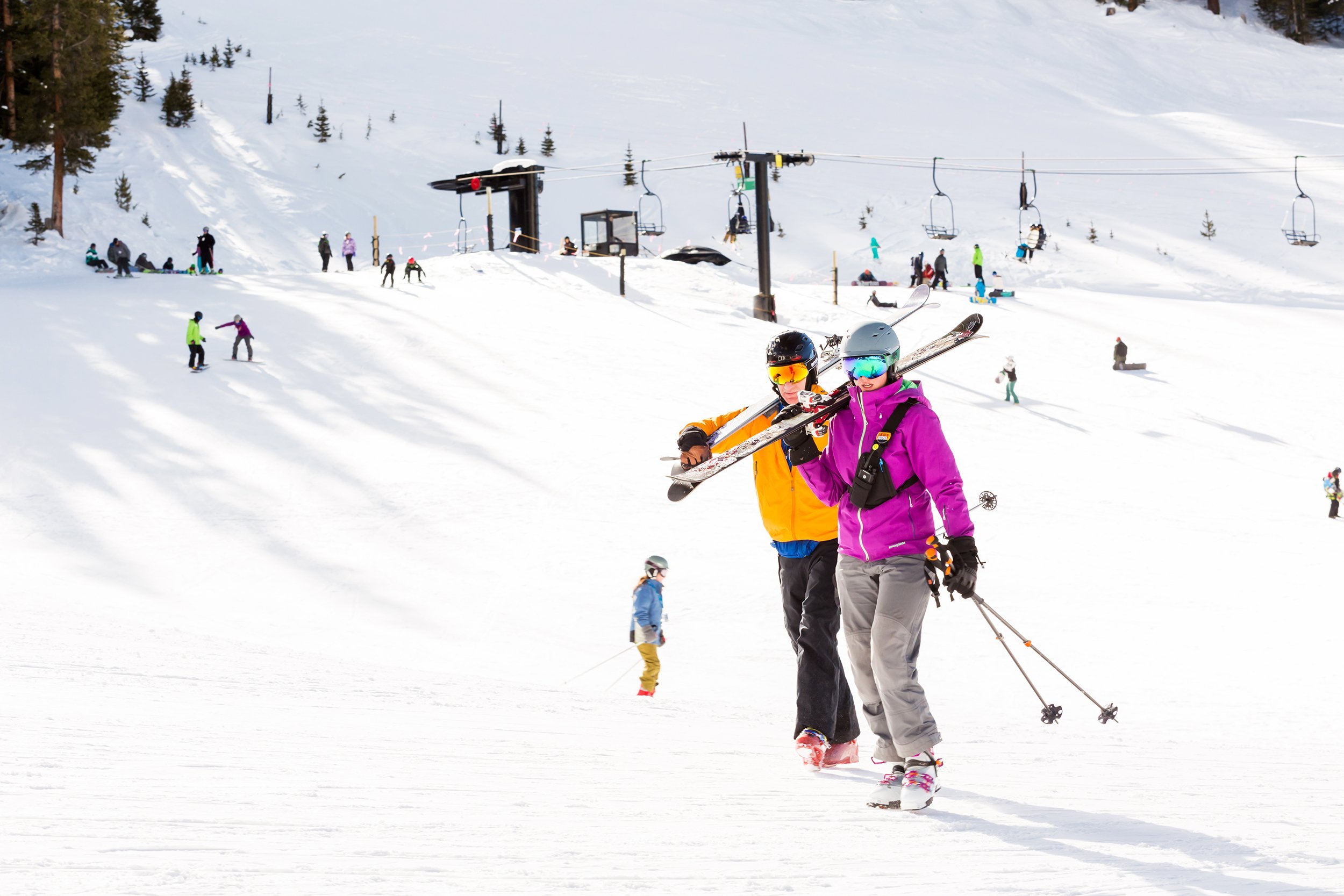mid season skiing at Araphoe basing ski resort