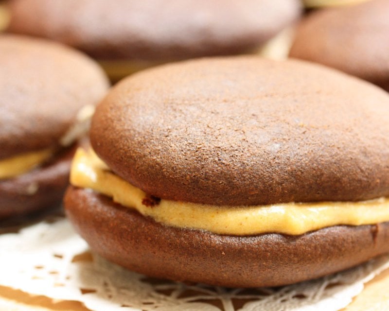 pumpkin whoopie pies