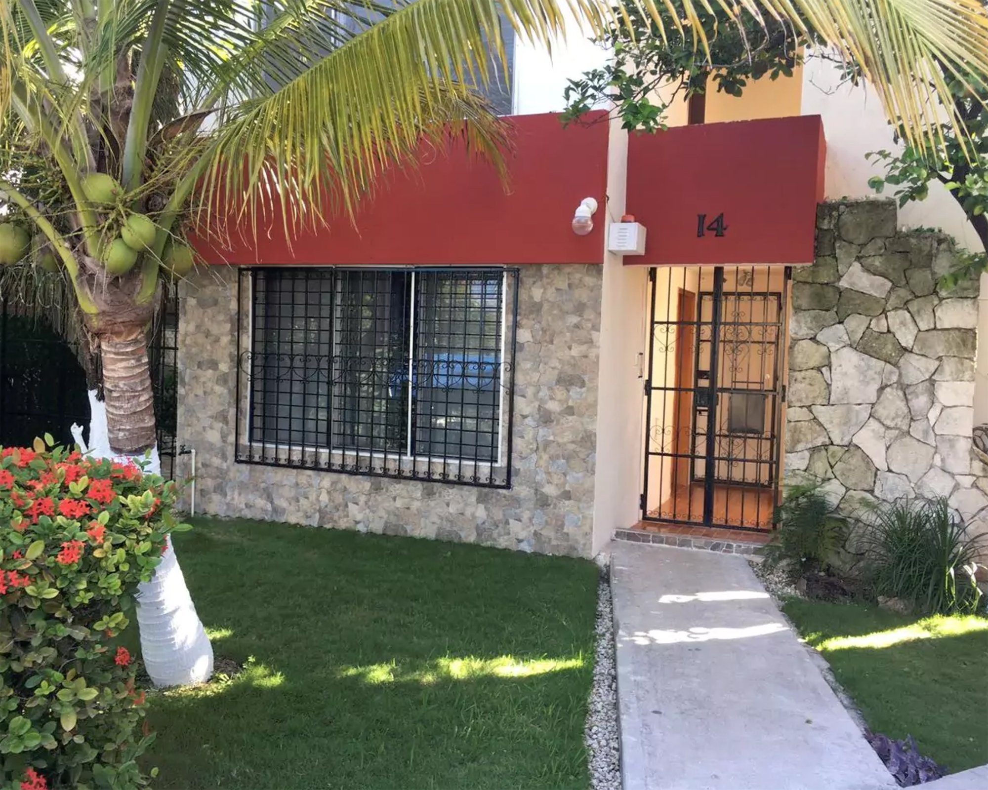 Apartment in downtown Cancun, Mexico