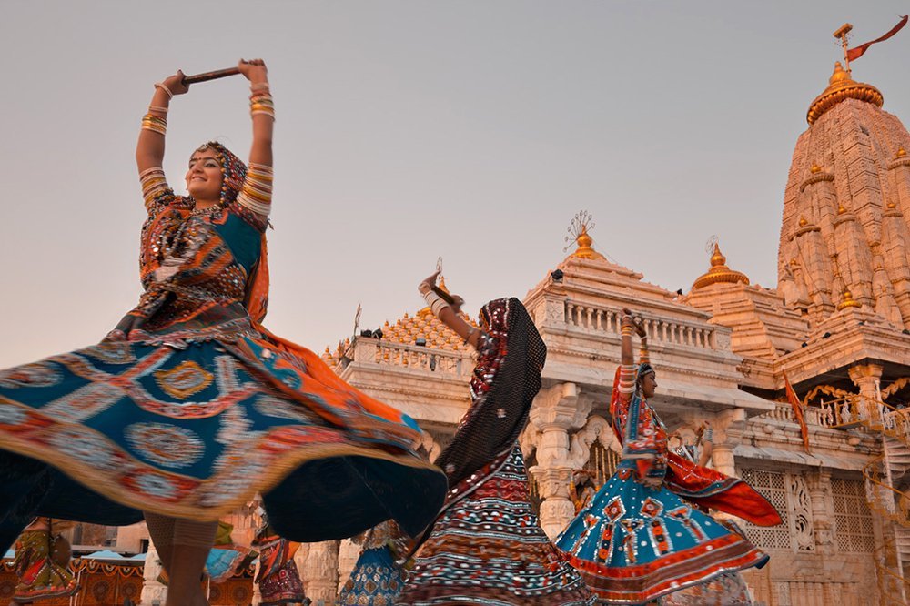 women doing classical folk dance at the Ambaji Temple of Gujarat during Navratri